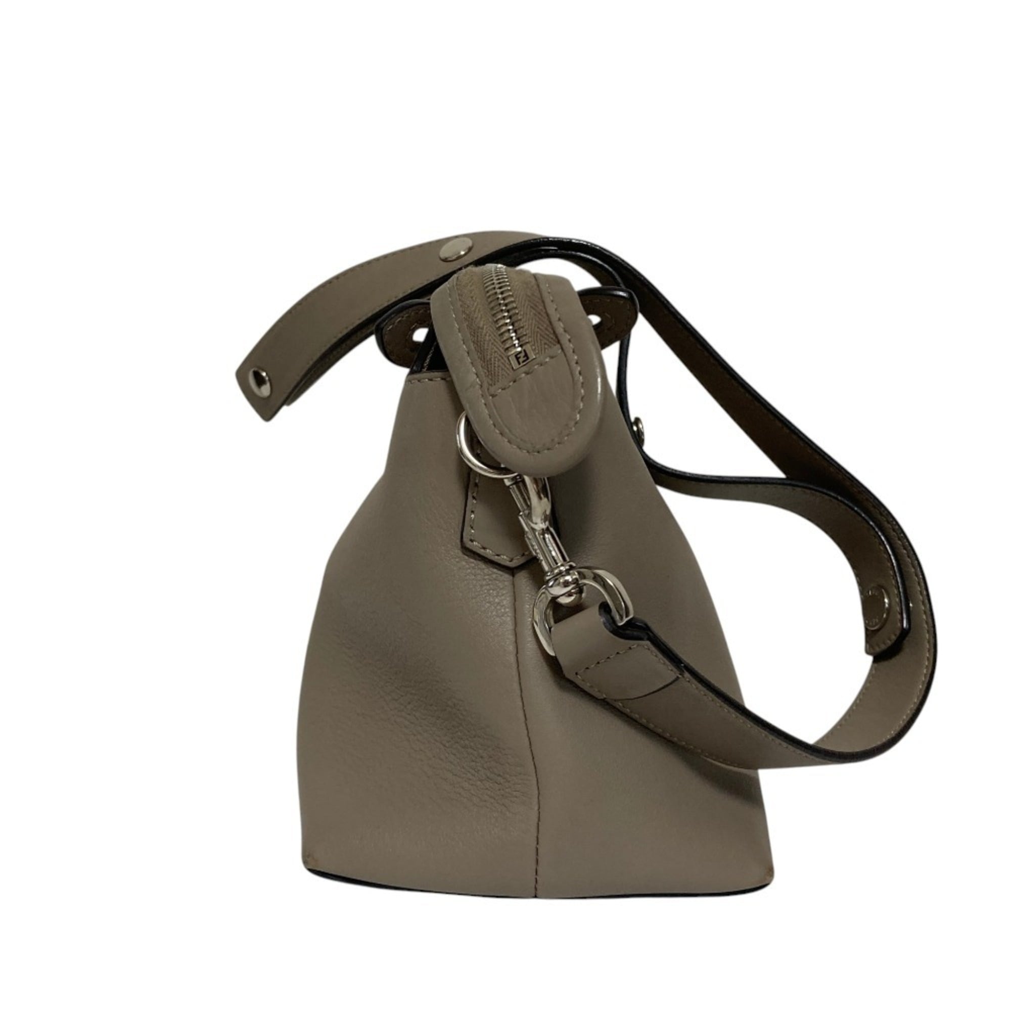 Fendi Grayish Leather Shoulder Bag (Pre-Owned)