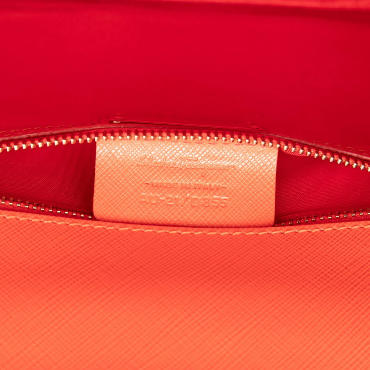 Salvatore Ferragamo Orange Leather Shoulder Bag (Pre-Owned)