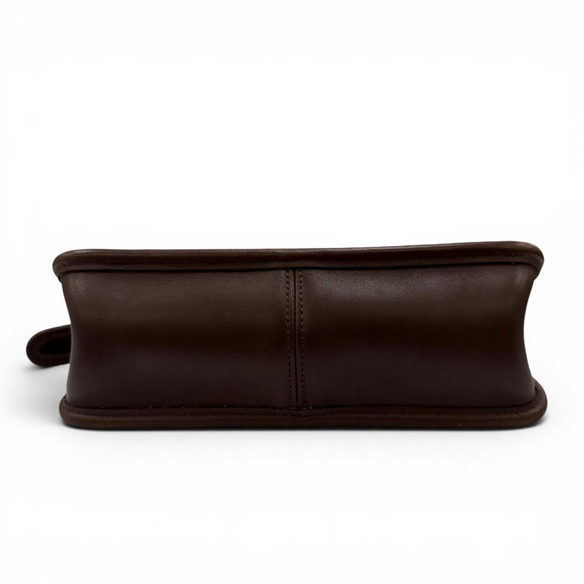 Coach Brown Leather Shoulder Bag (Pre-Owned)