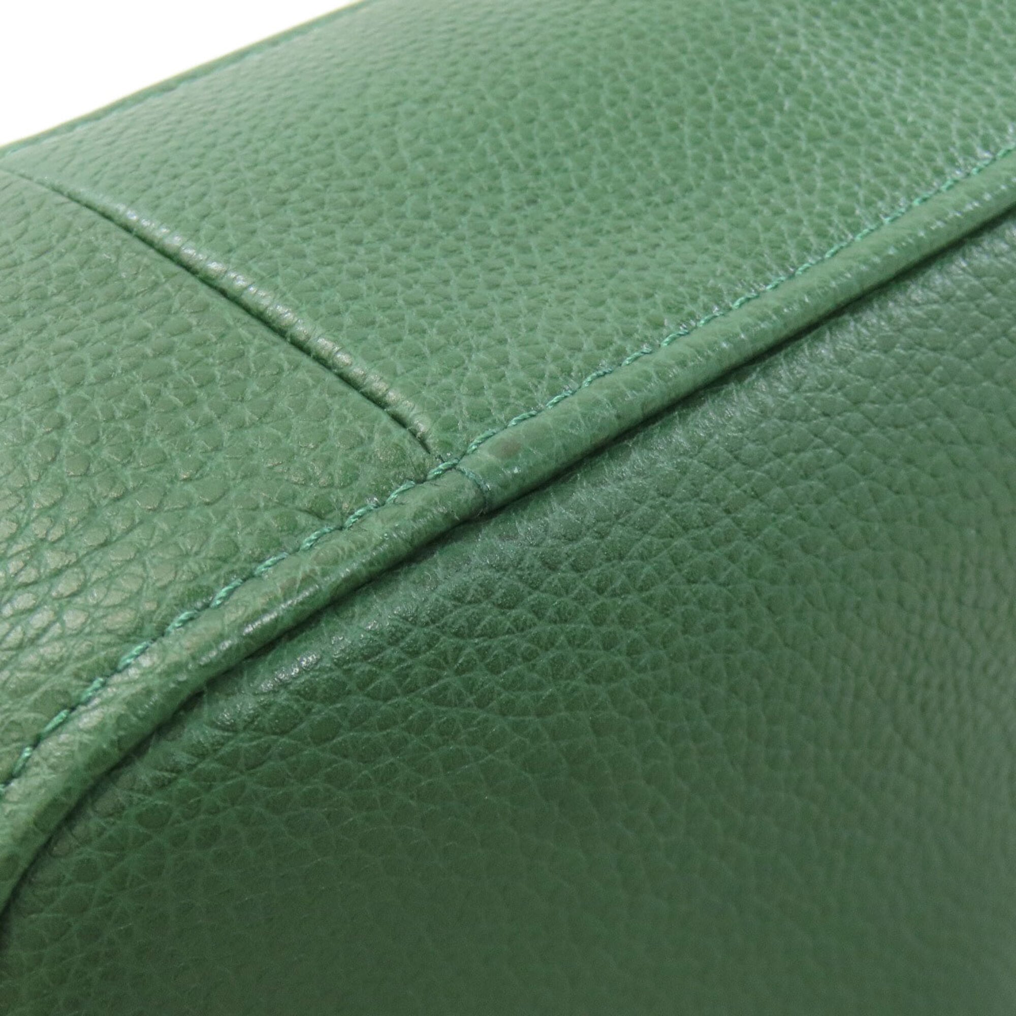 Longchamp Green Leather Pouch Shoulder Bag (Pre-Owned)