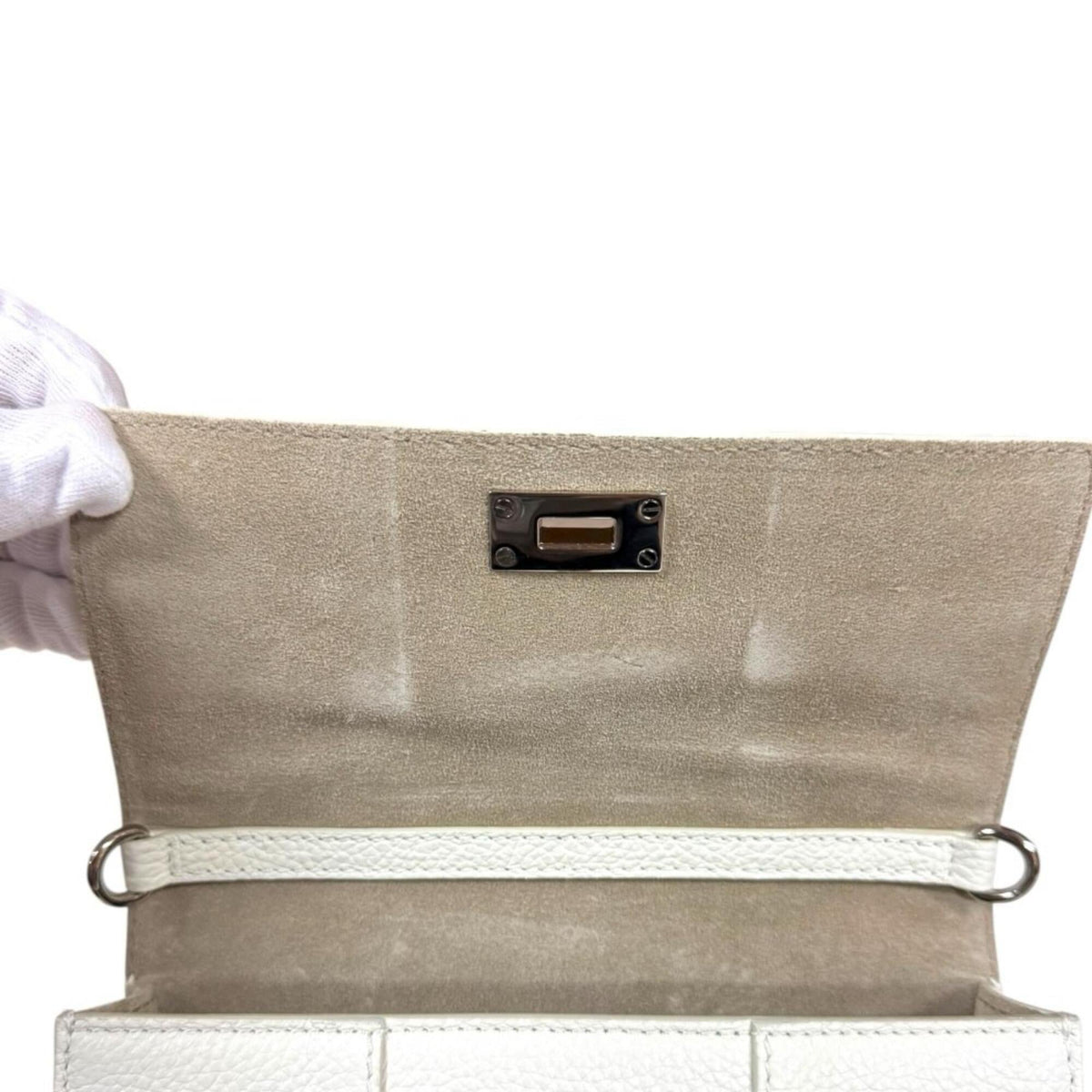 Jimmy Choo White Leather Shoulder Bag (Pre-Owned)
