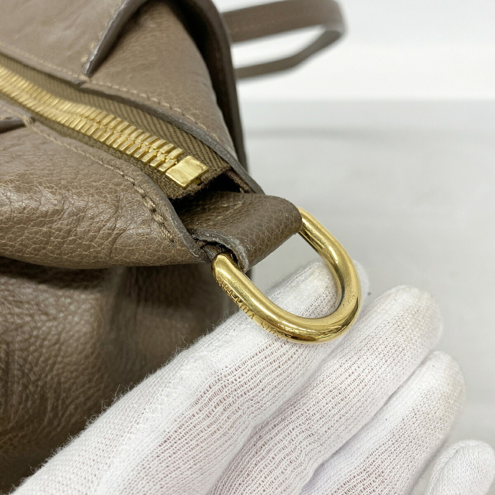 Louis Vuitton Brown Handbag (Pre-Owned)