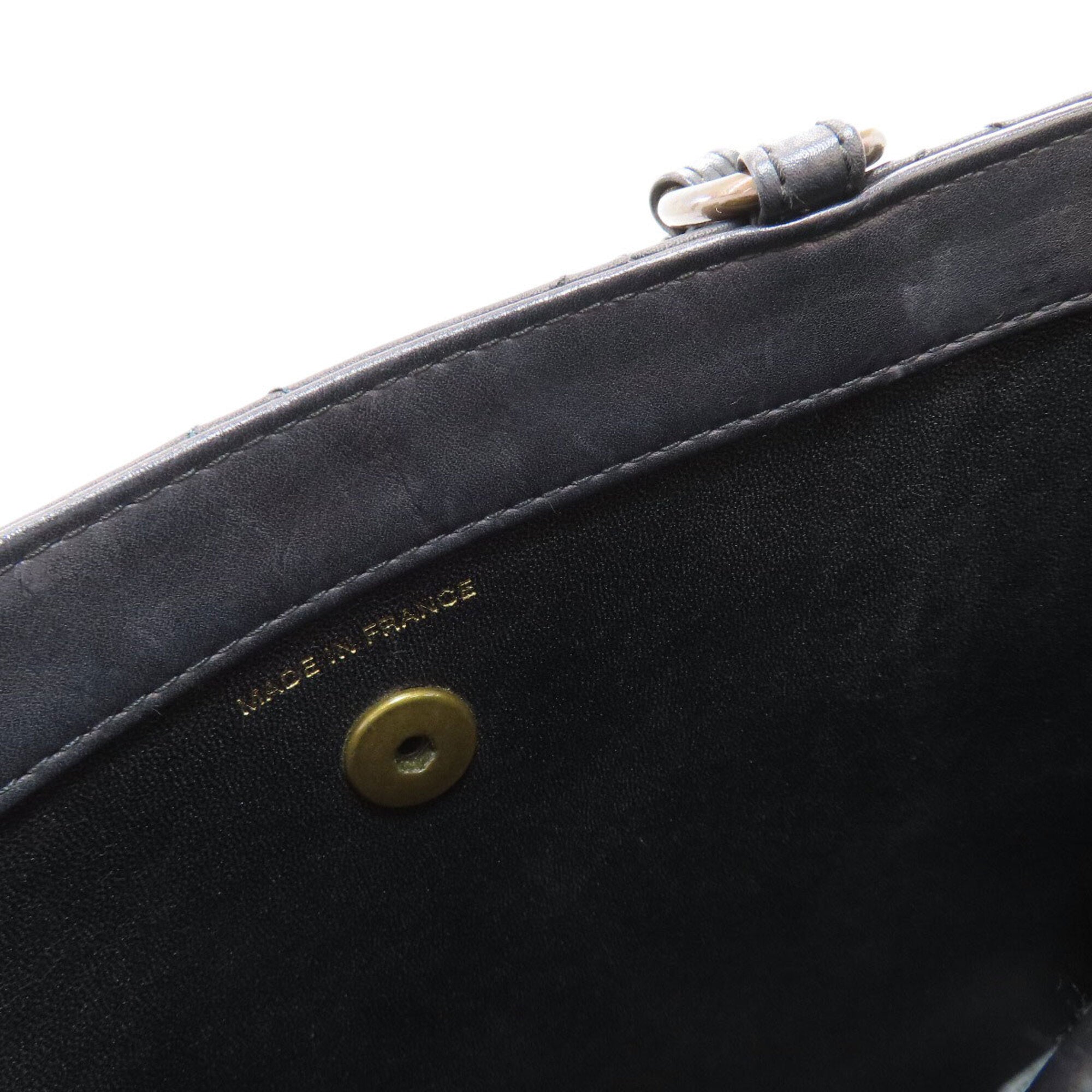Chanel Matelasse Black Leather Handbag (Pre-Owned)