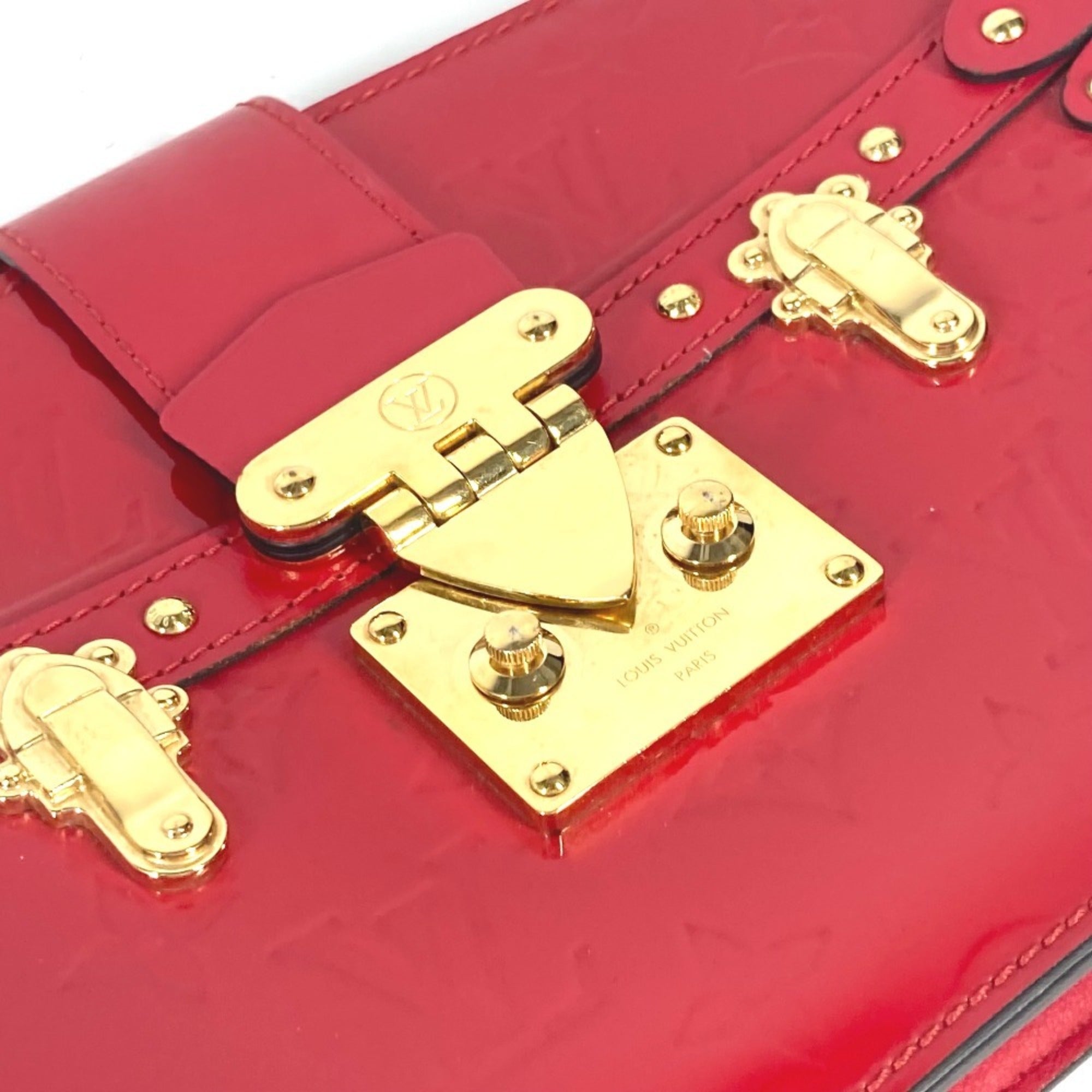 Louis Vuitton Cerise Red Color Monogram Vernis Clutch Bag Shoulder Bag (Pre-Owned)