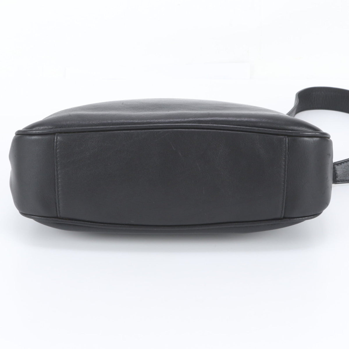 Gucci Black Leather Crossbody Bag Shoulder Bag (Pre-Owned)