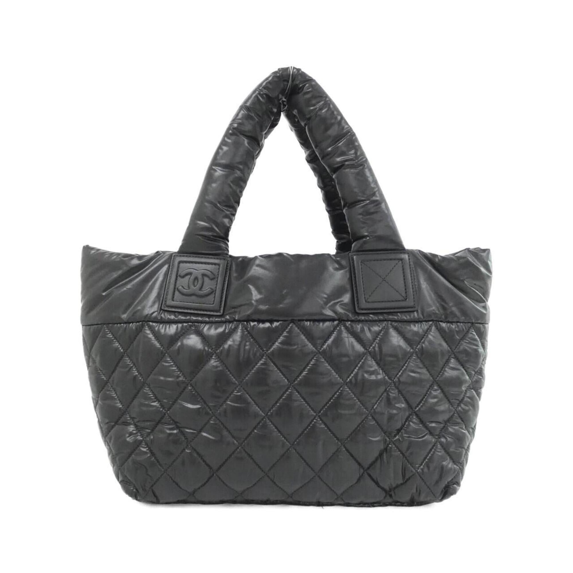 Chanel Black Nylon Handbag (Pre-Owned)