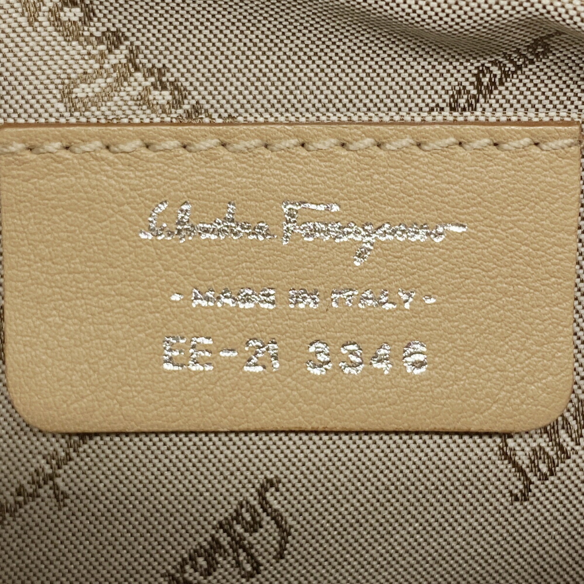 Salvatore Ferragamo Light Brown Leather Handbag (Pre-Owned)