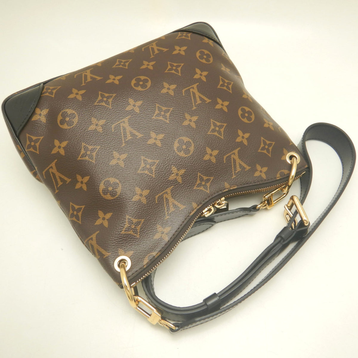 Louis Vuitton Monogram Brown Monogram Shoulder Bag (Pre-Owned)