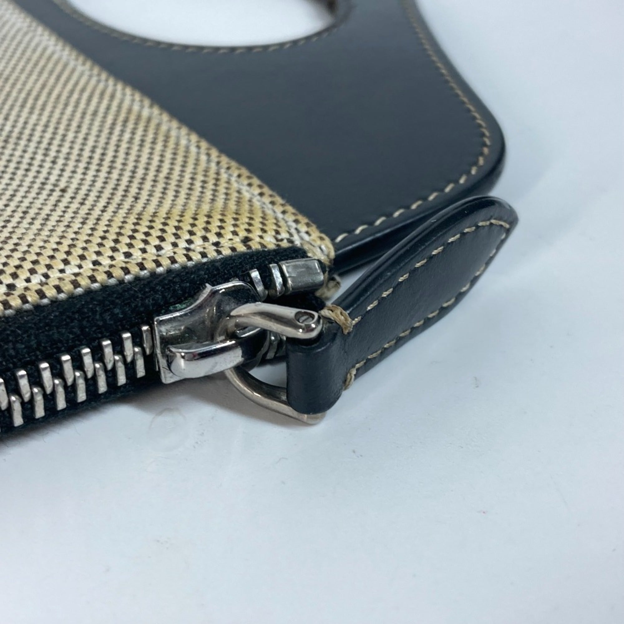 Burberry Black Gray Canvas Leather Clutch Bag Handbag (Pre-Owned)