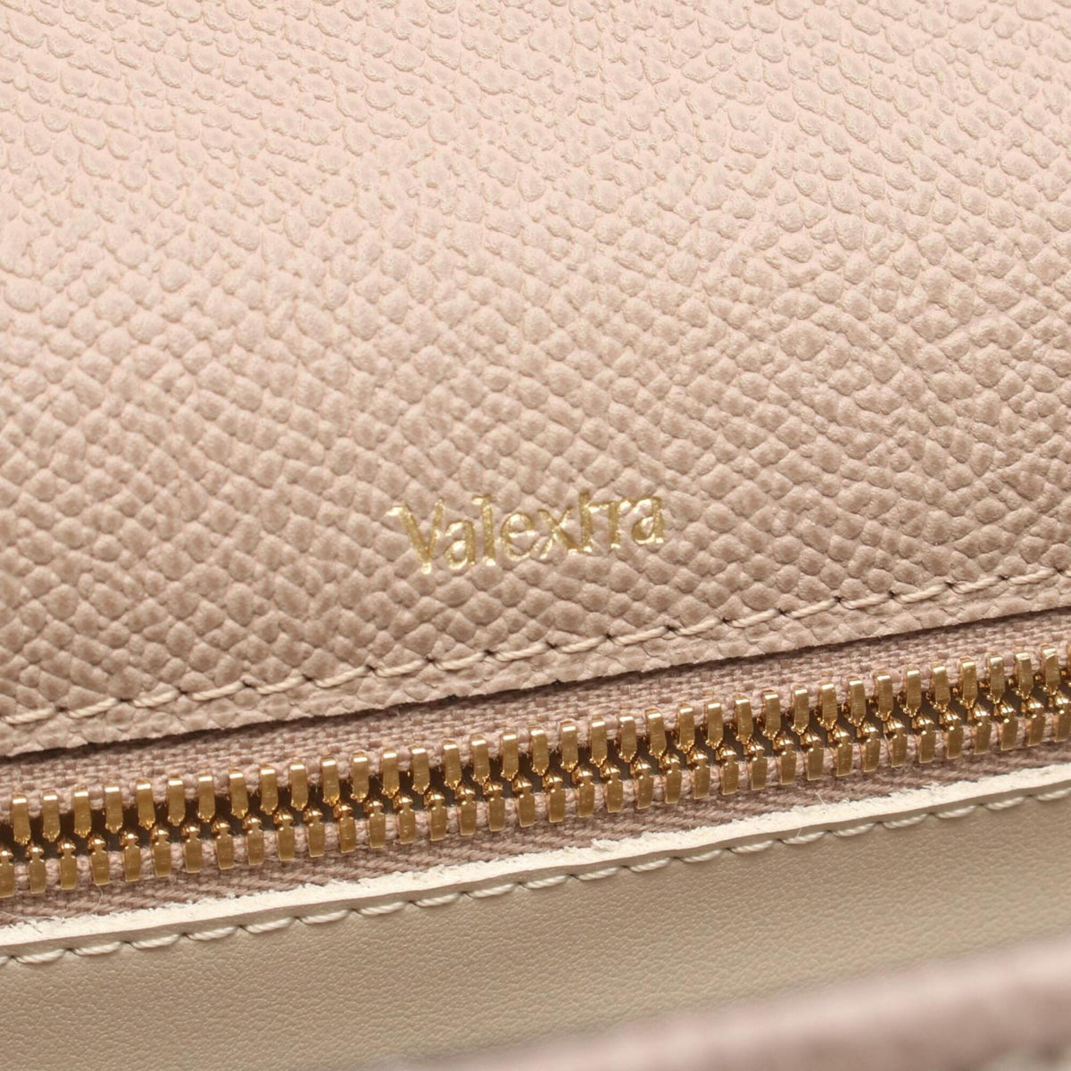 Valextra Pink Leather Handbag (Pre-Owned)