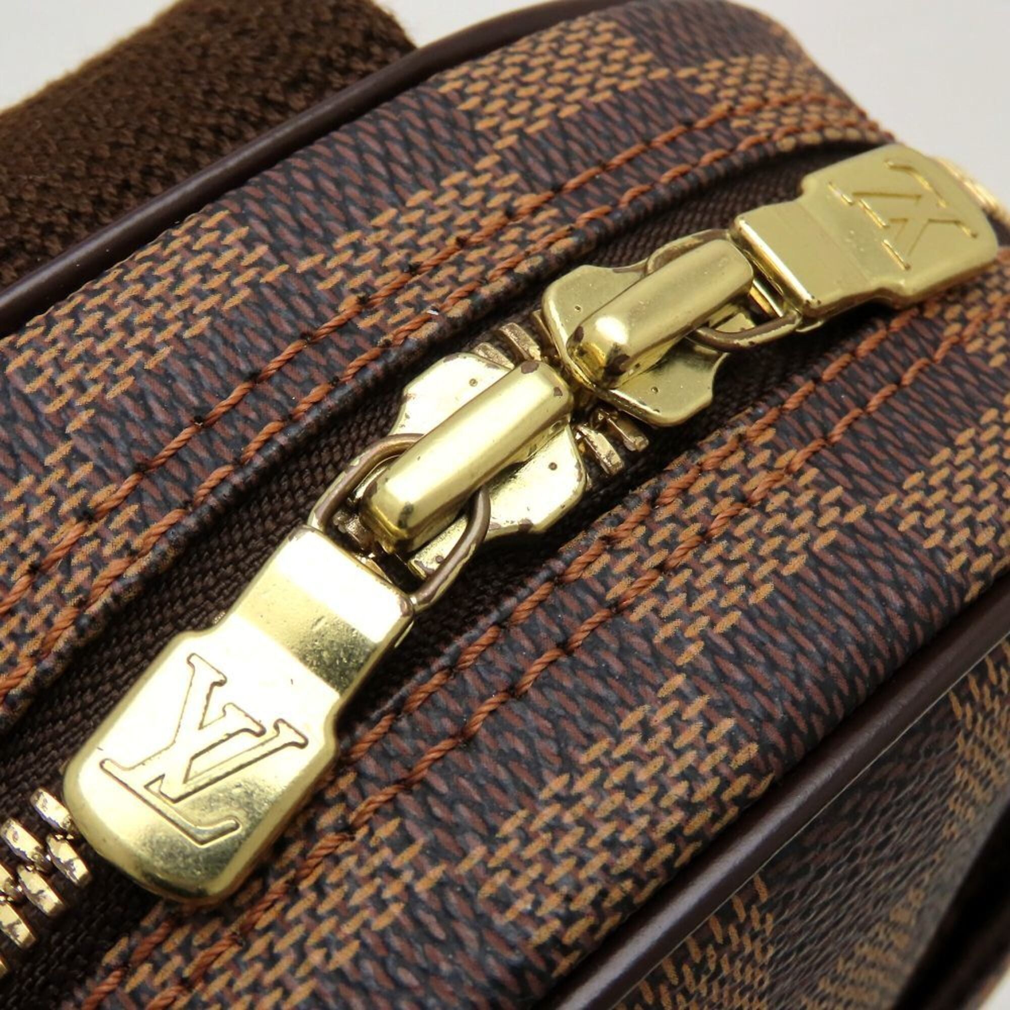 Louis Vuitton Damier Ebene Damier Canvas Pochette Sling Bag (Pre-Owned)