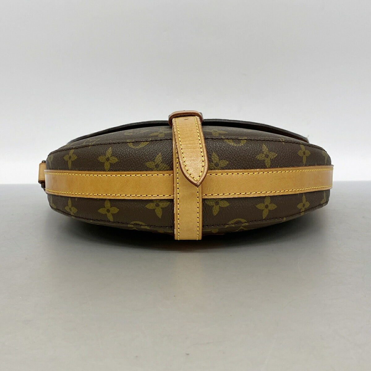 Louis Vuitton Brown Shoulder Bag (Pre-Owned)