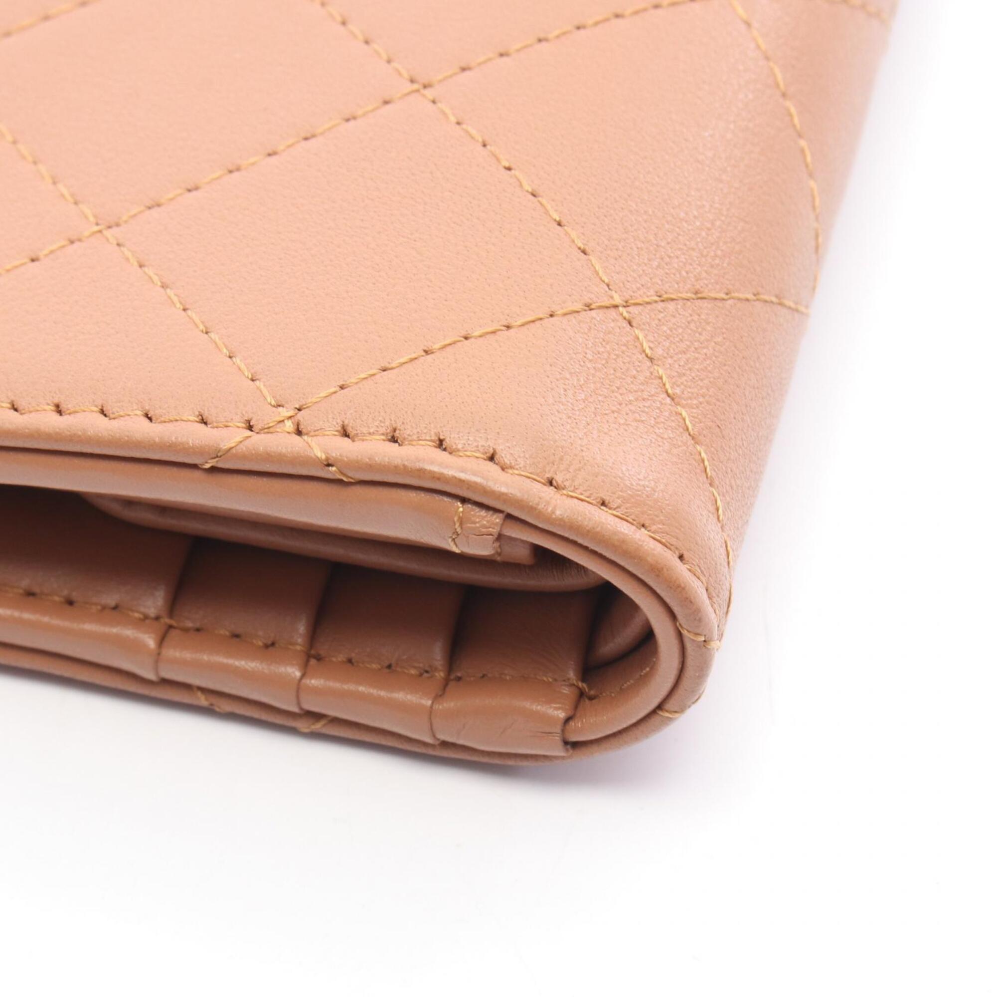 Chanel Brown Leather Wallet (Bi-Fold) (Pre-Owned)