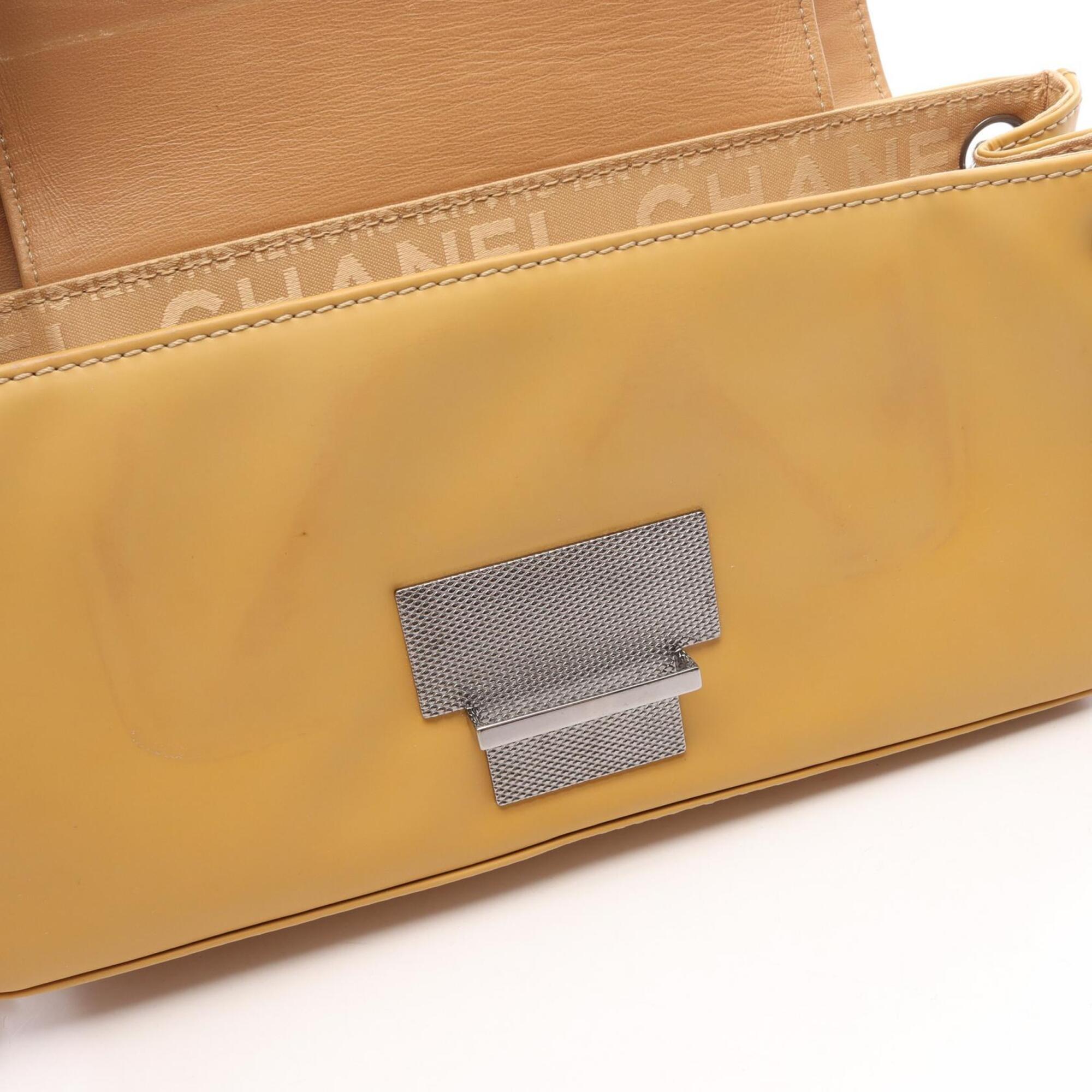 Chanel Yellow Leather Handbag Shoulder Bag (Pre-Owned)