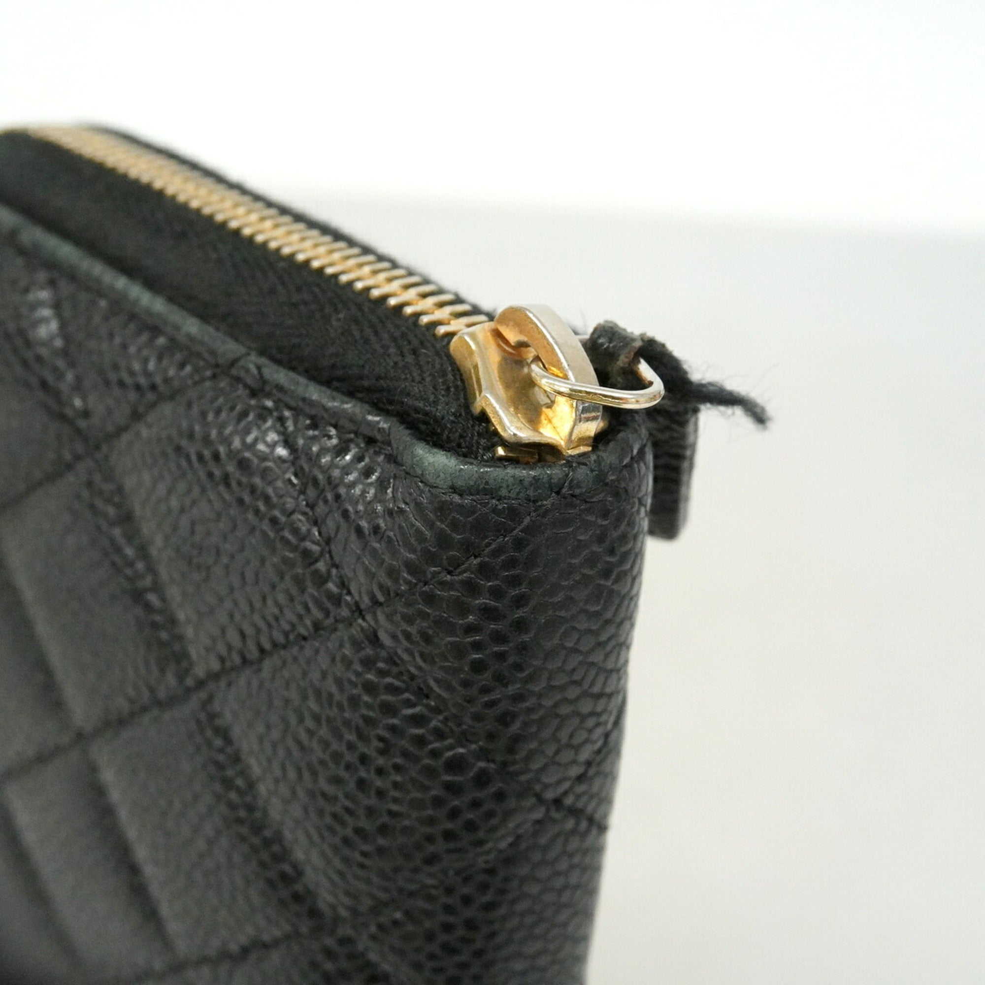 Chanel Black Grained Calfskin Long Wallet (Bi-Fold) (Pre-Owned)