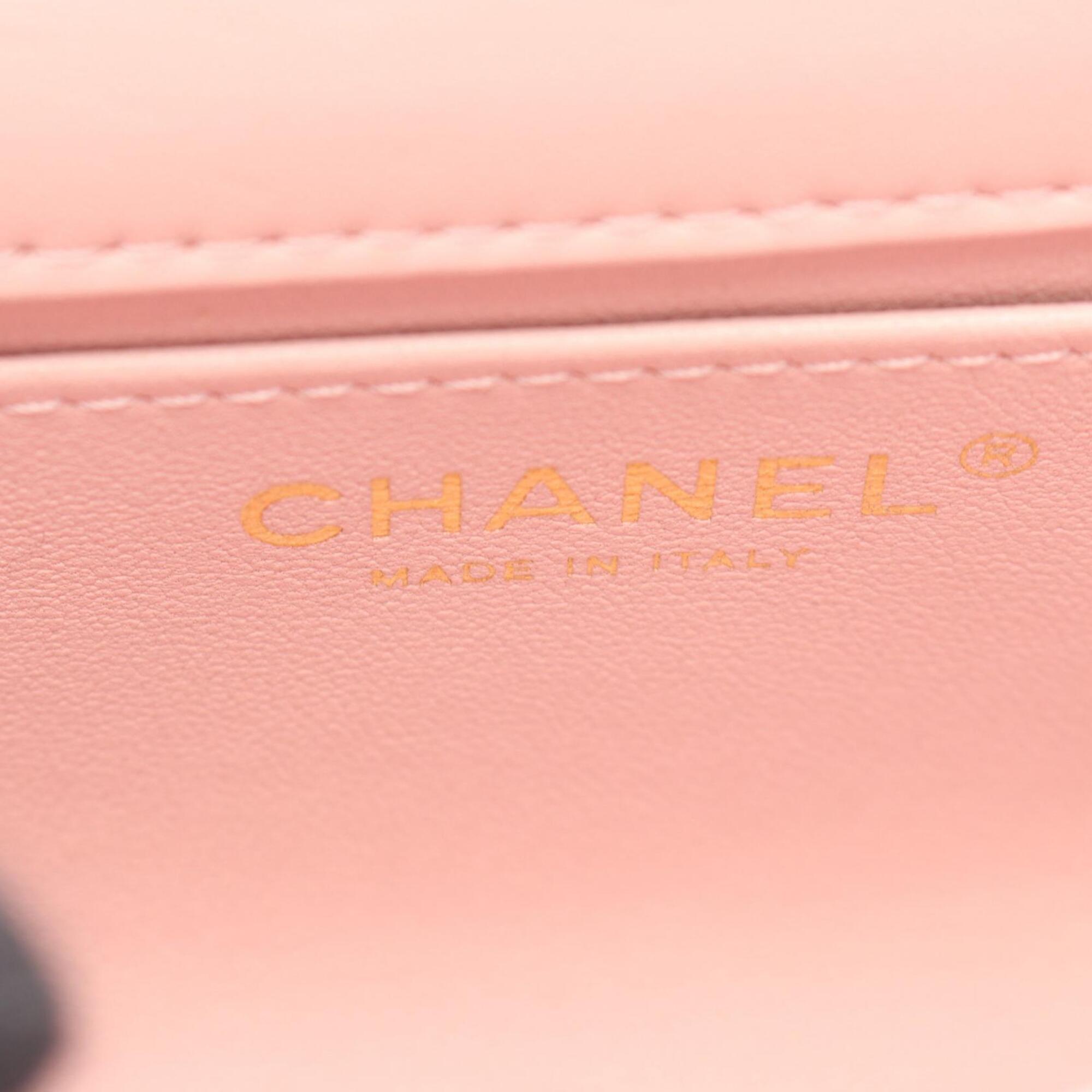 Chanel Pink Leather Handbag Shoulder Bag (Pre-Owned)