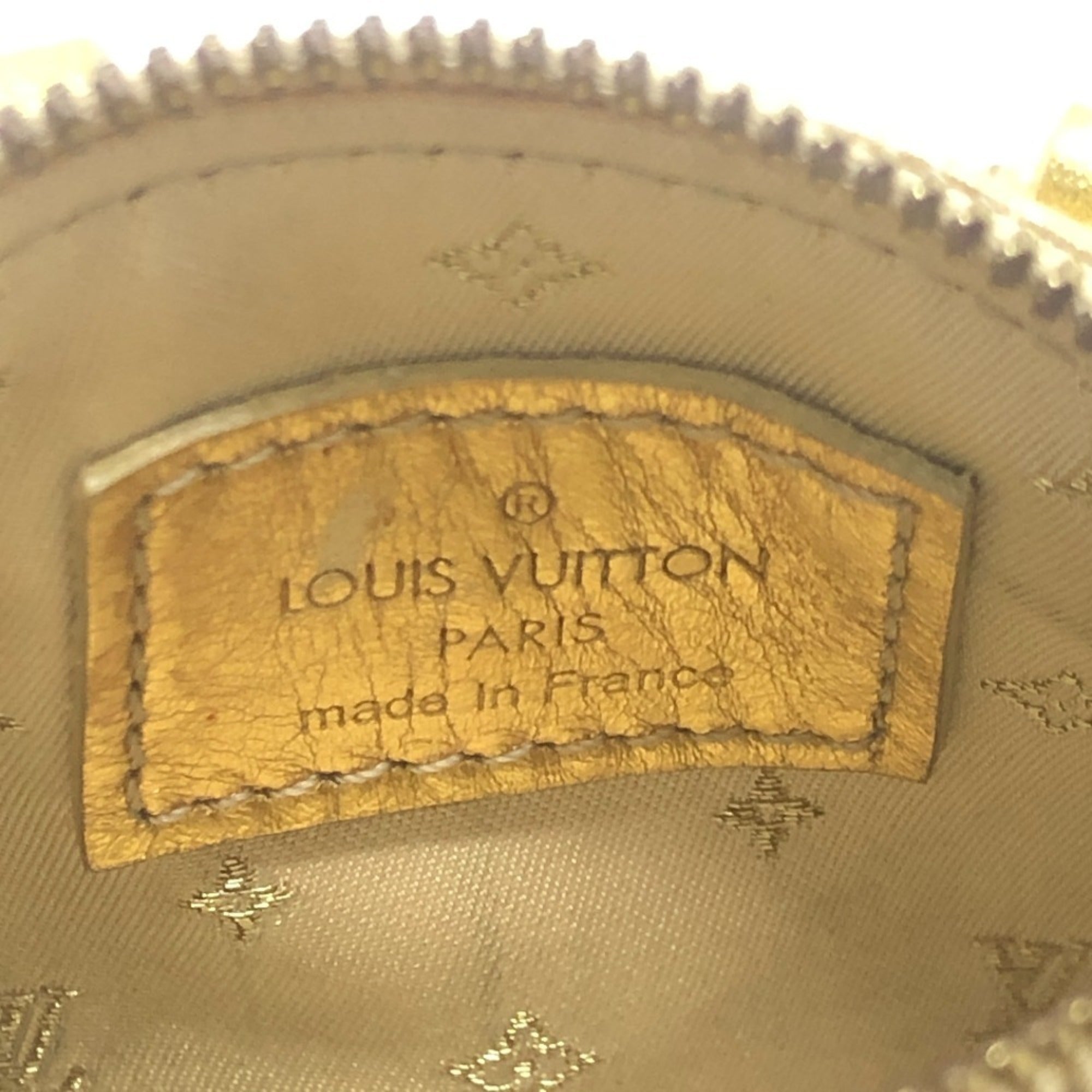 Louis Vuitton Gold Suhali Leather Handbag Pouch (Pre-Owned)