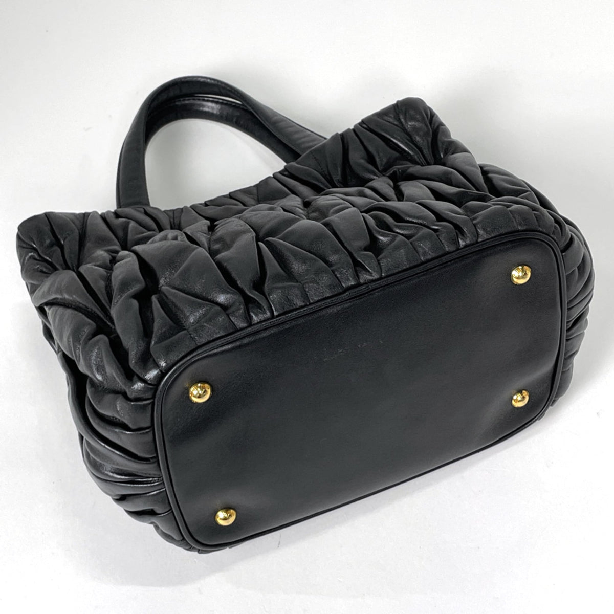 Miu Miu Matelasse Black Leather Handbag (Pre-Owned)