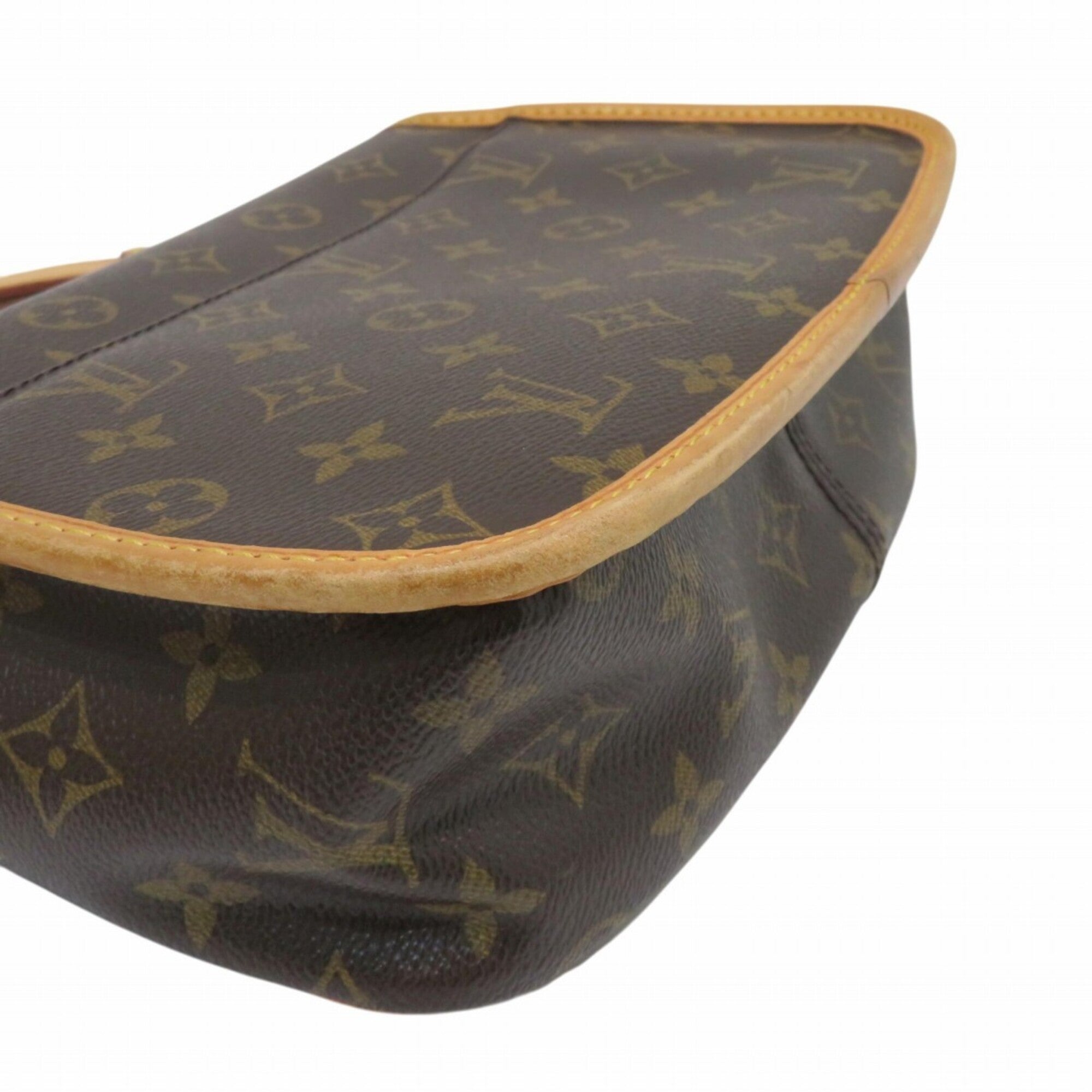 Louis Vuitton Brown Monogram Monogram Shoulder Bag (Pre-Owned)