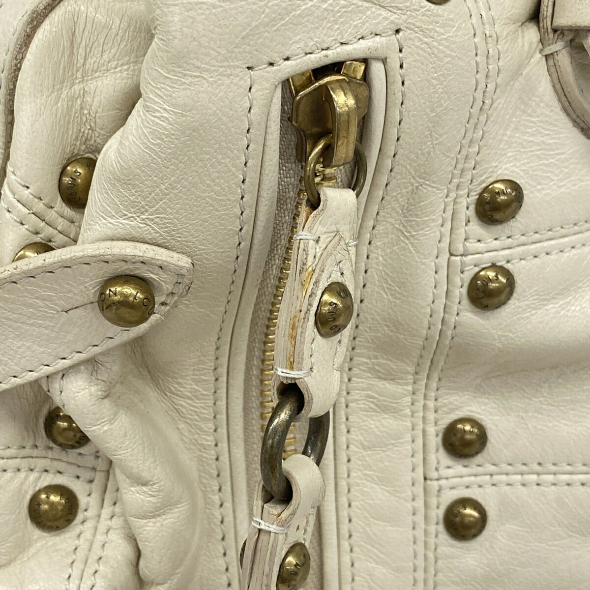 Louis Vuitton Ecru Handbag (Pre-Owned)