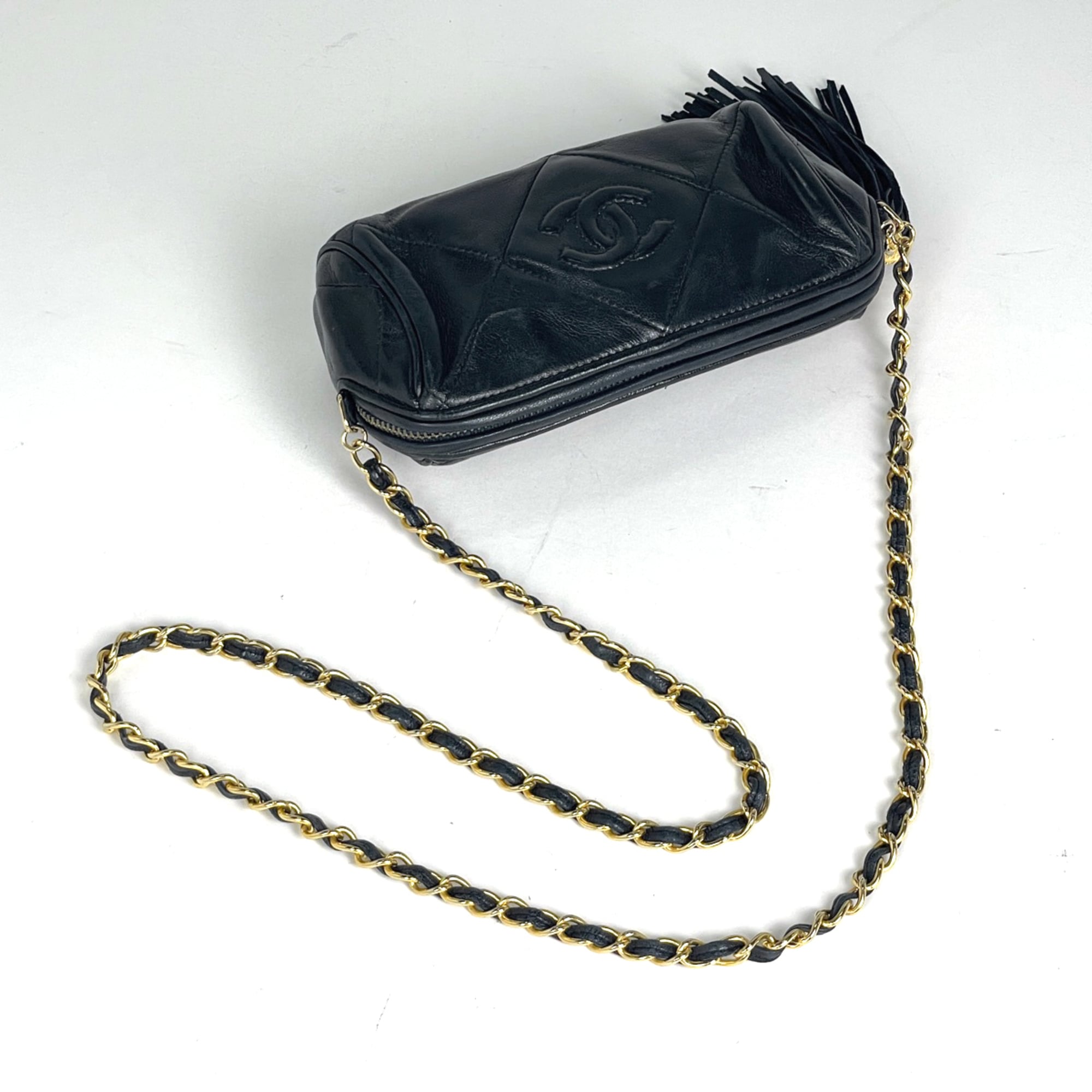 Chanel Navy Leather Shoulder Bag (Pre-Owned)