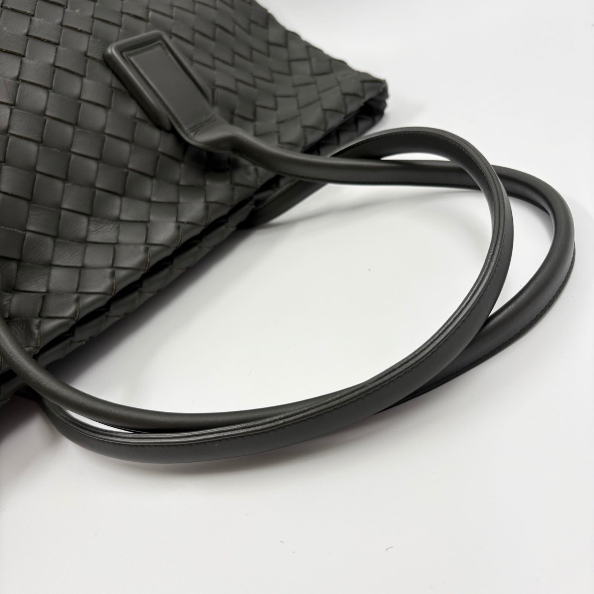 Bottega Veneta Green Tote Bag (Pre-Owned)