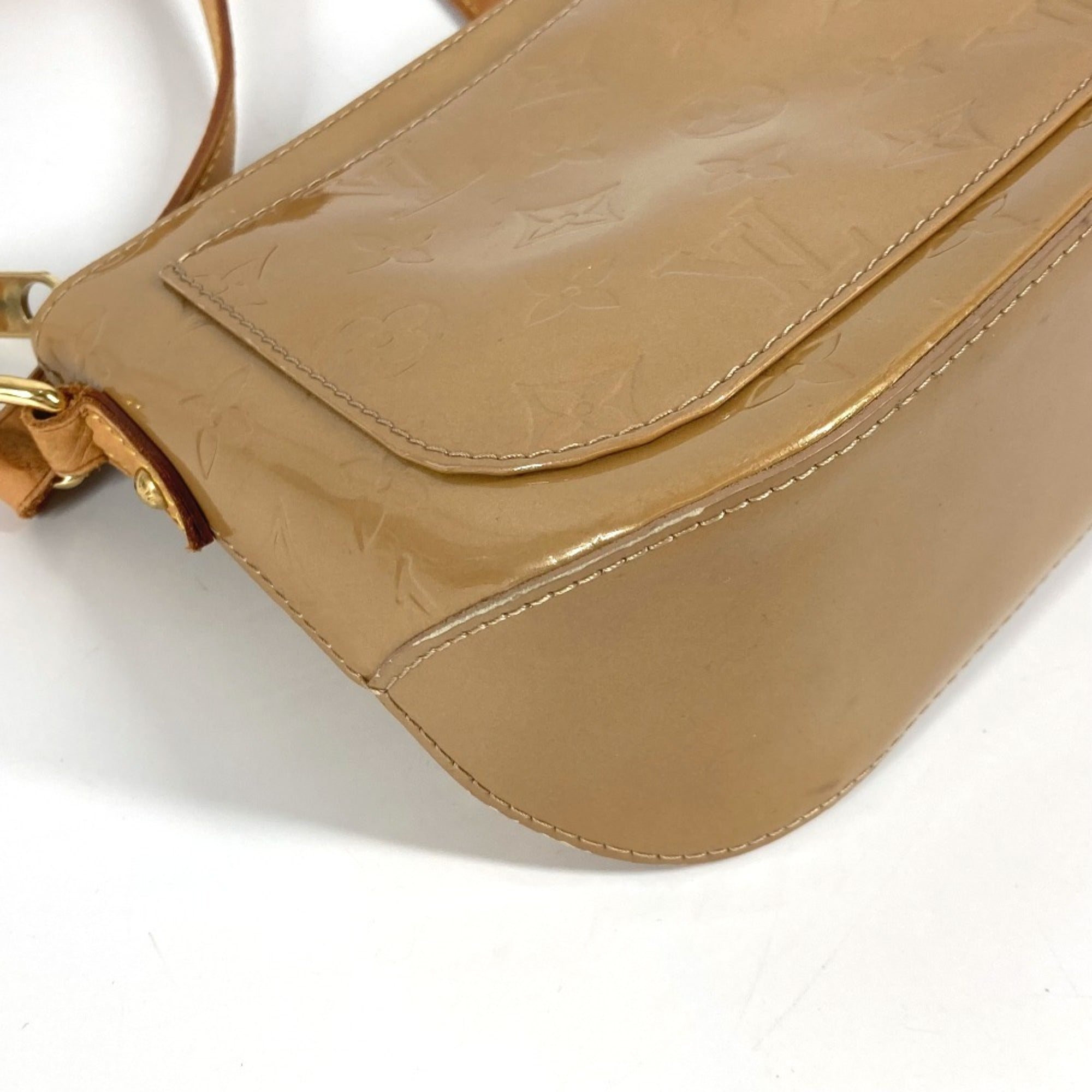 Louis Vuitton Monogram Vernis Beige Noisette Monogram Vernis Pochette Shoulder Bag (Pre-Owned)