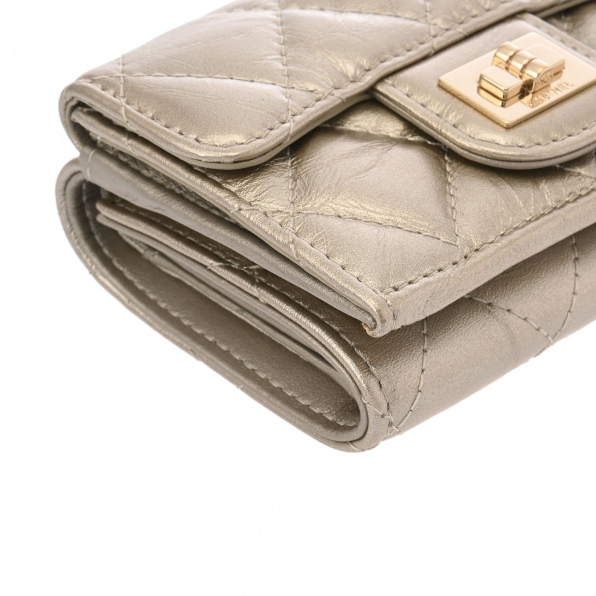 Chanel Silver Leather Wallet (Tri-Fold) (Pre-Owned)