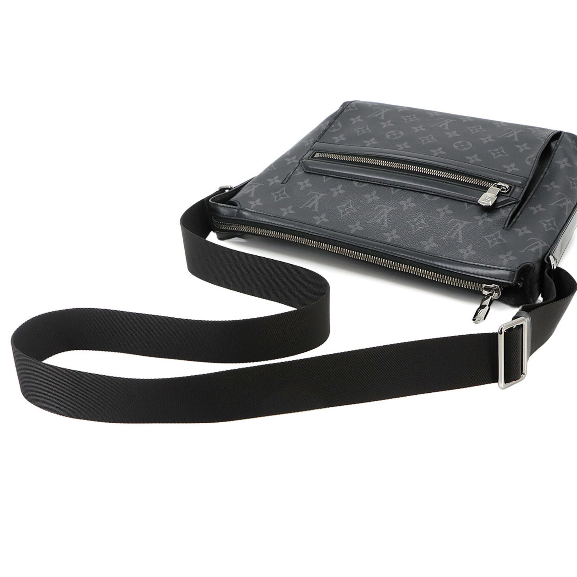 Louis Vuitton Monogram Eclipse Monogram Eclipse Handbag Messenger Bag Shoulder Bag (Pre-Owned)