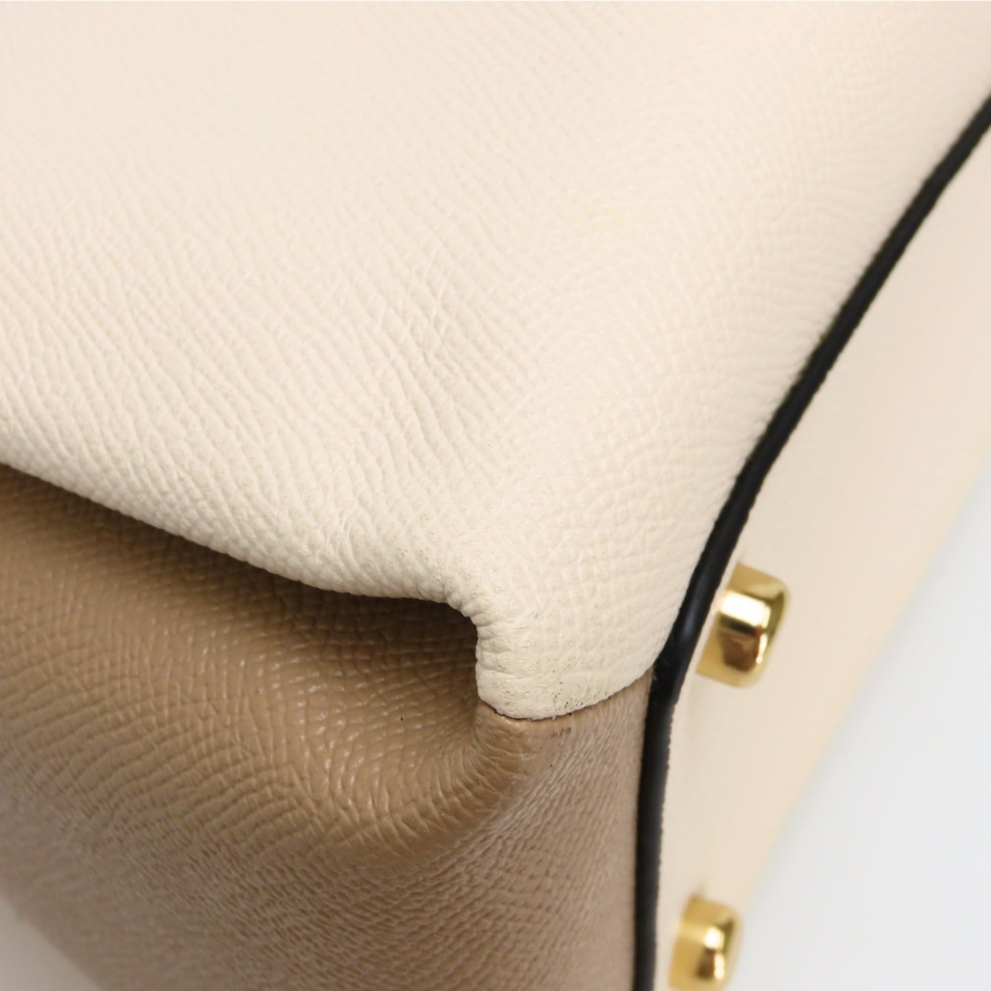 Coach Beige Black Ivory Leather Handbag (Pre-Owned)
