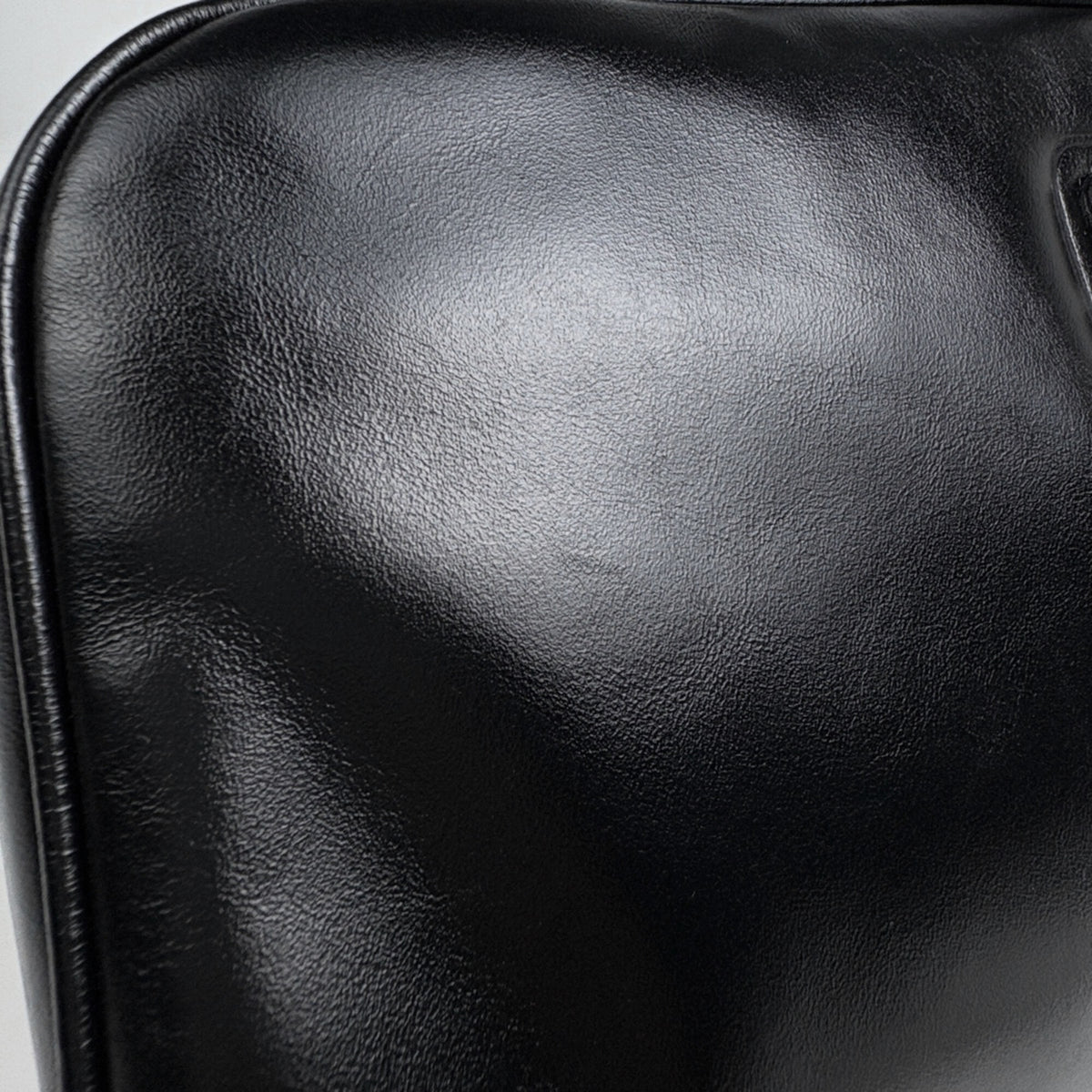 Miu Miu Black Leather Handbag (Pre-Owned)