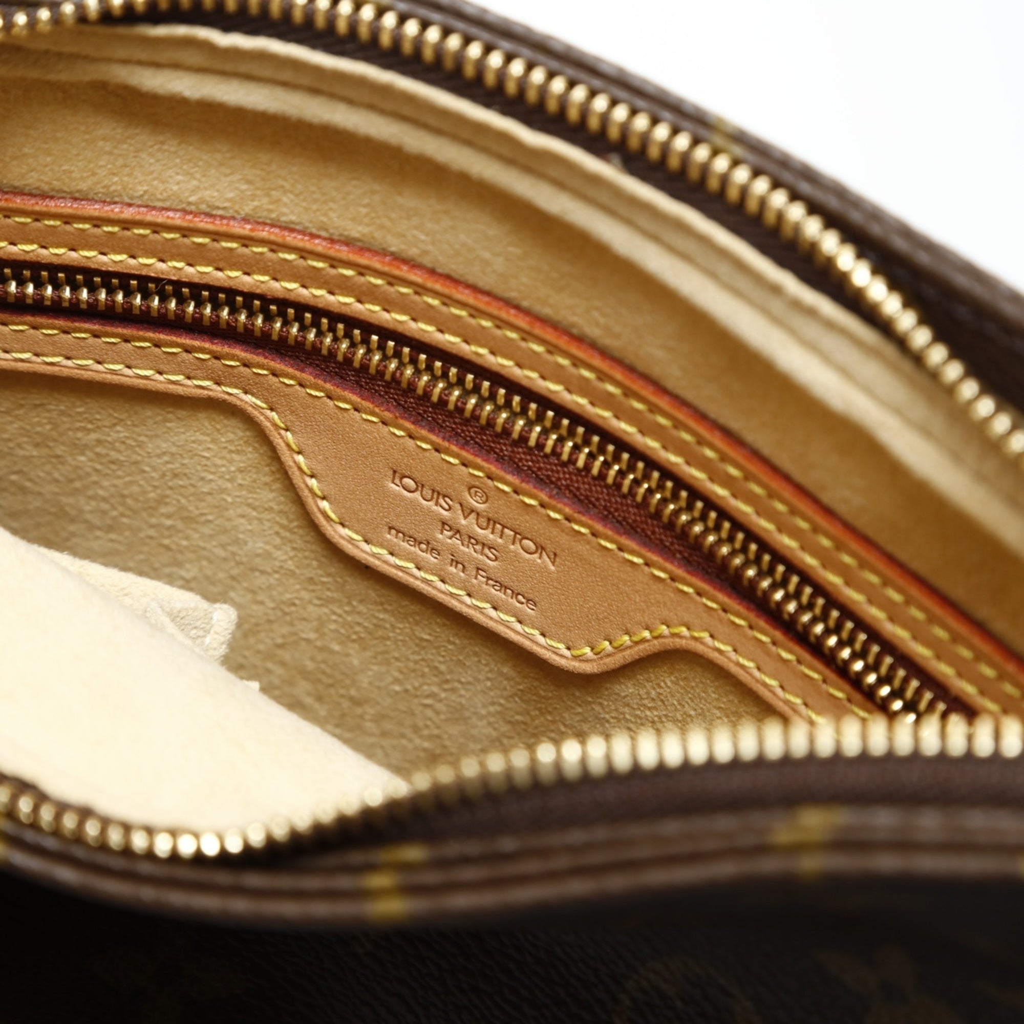 Louis Vuitton Brown Clear Monogram Shoulder Bag (Pre-Owned)
