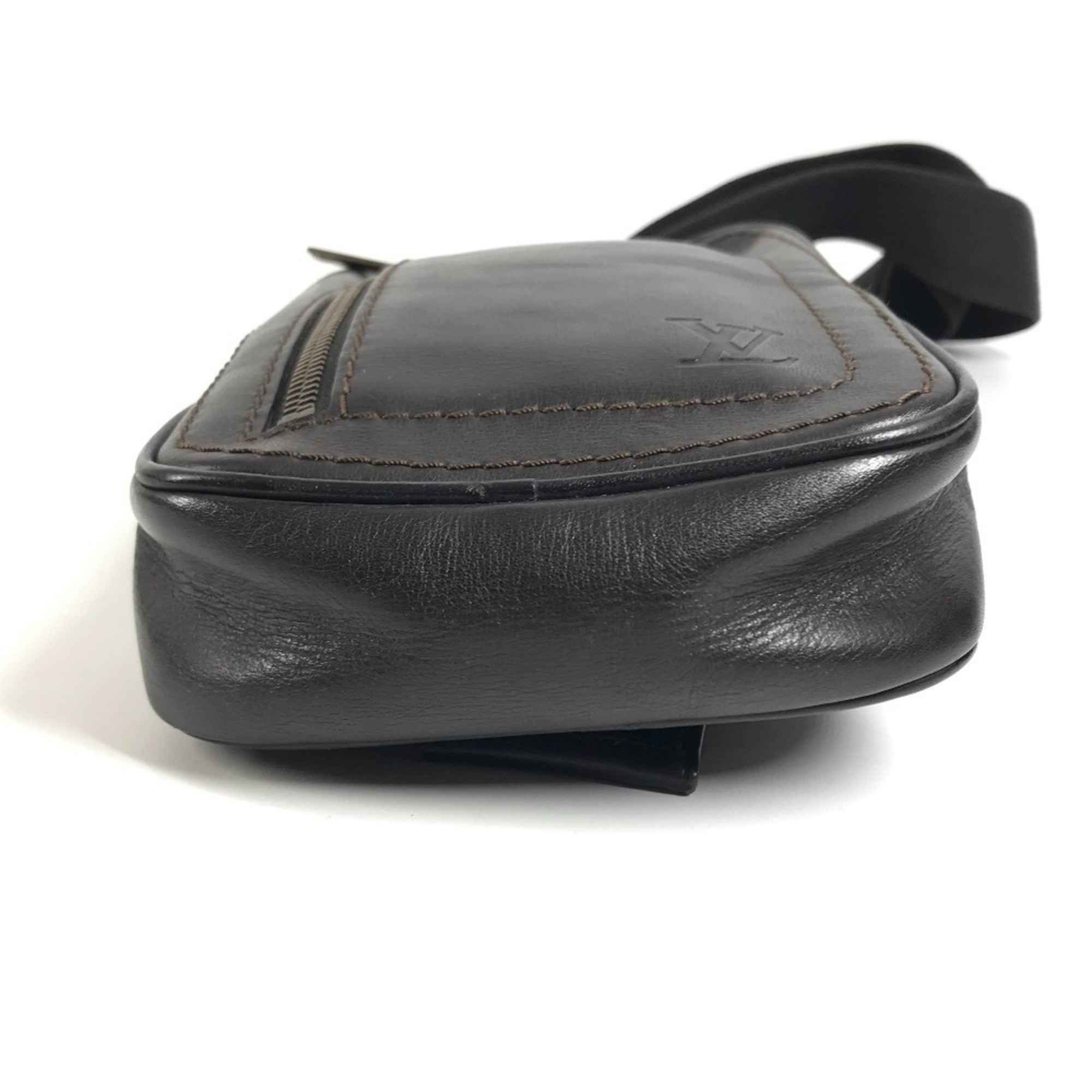 Louis Vuitton Brown Utah Leather Pouch Sling Bag (Pre-Owned)