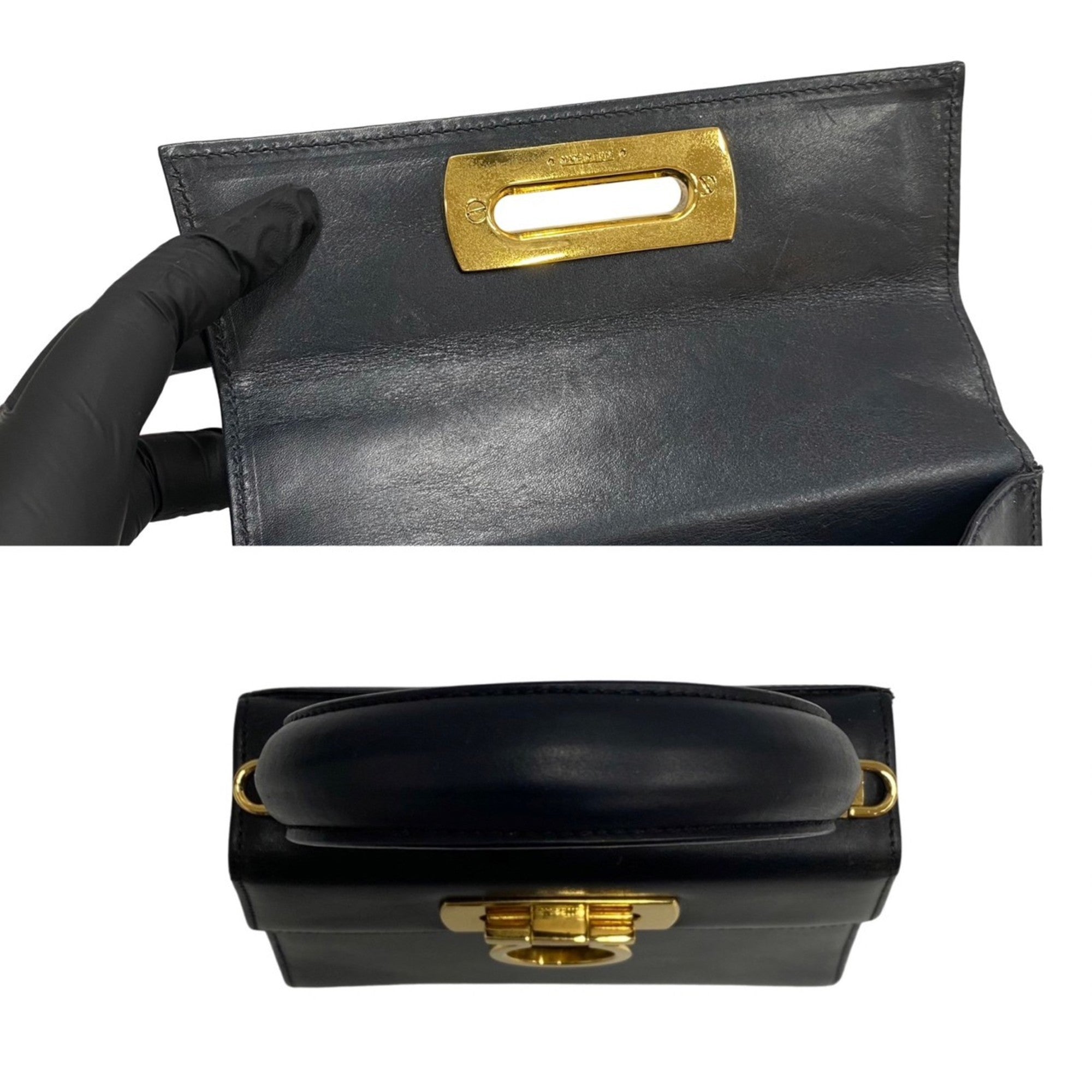 Salvatore Ferragamo Gancini Navy Leather Shoulder Bag (Pre-Owned)
