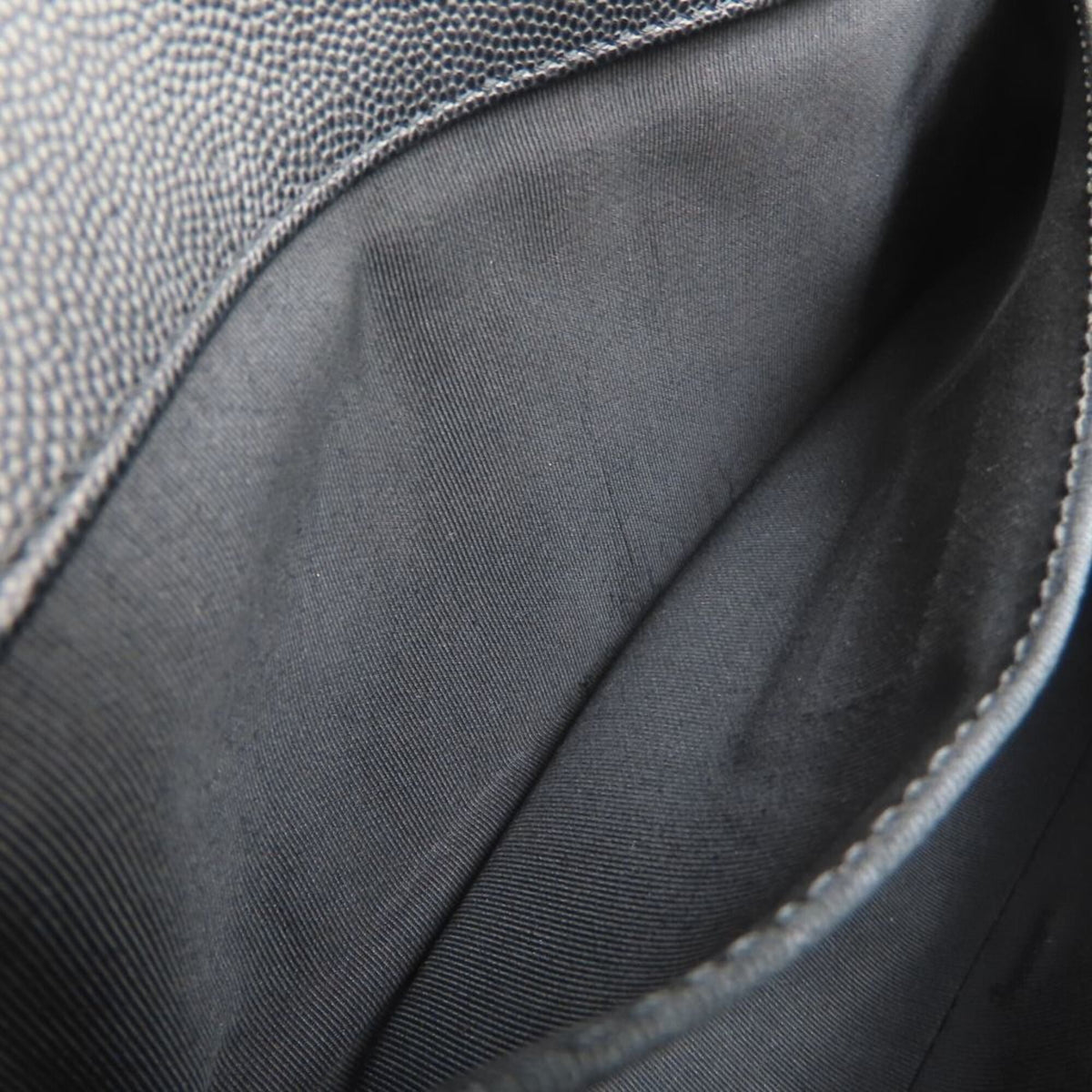 Chanel Boy Chanel Black Leather Shoulder Bag (Pre-Owned)