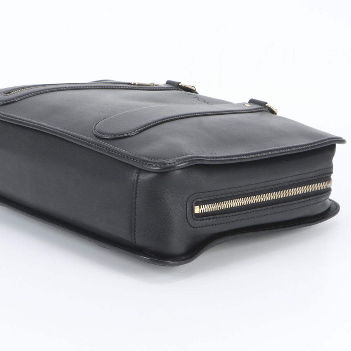 Louis Vuitton Noir Leather Briefcase (Pre-Owned)