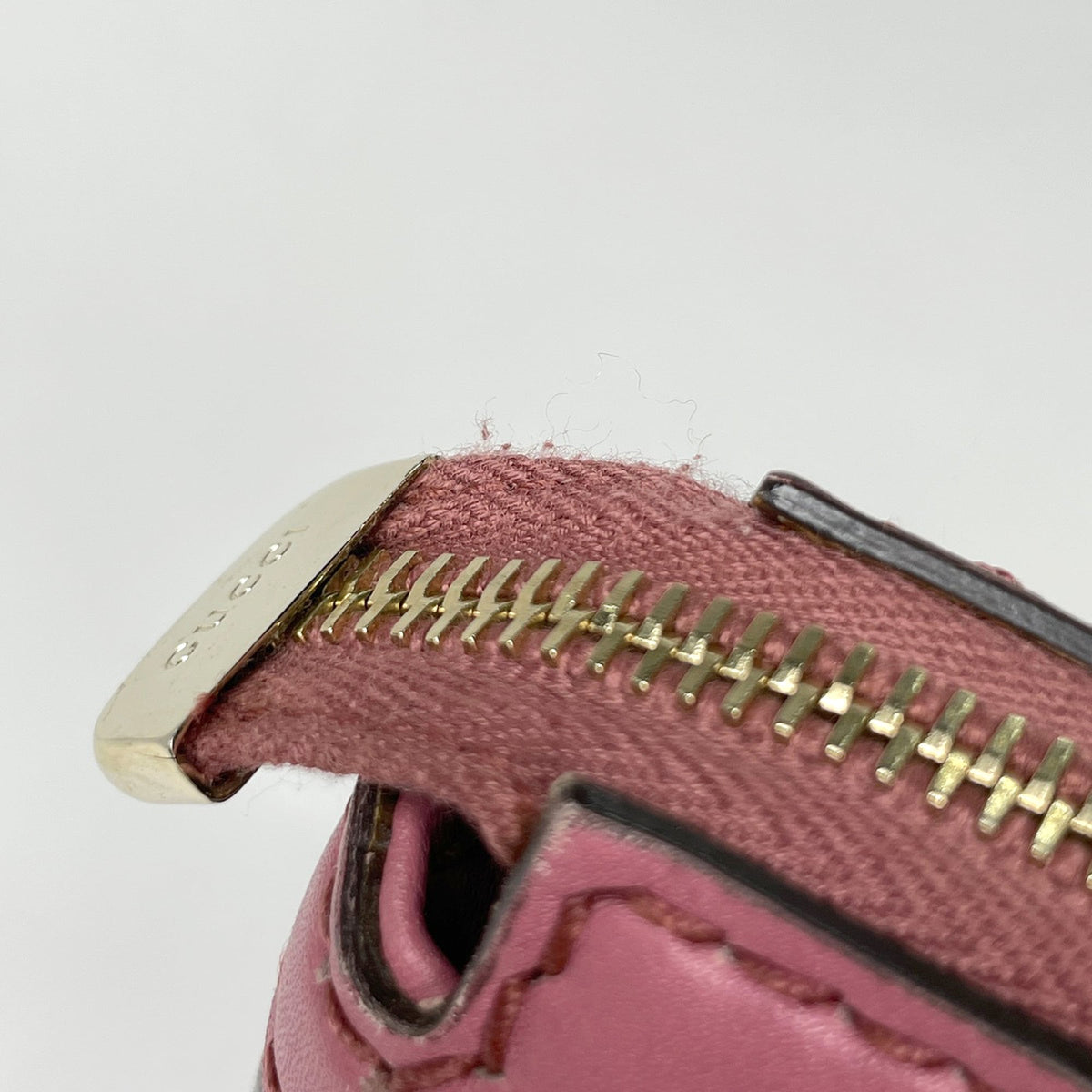 Gucci Sukey Pink Leather Handbag (Pre-Owned)