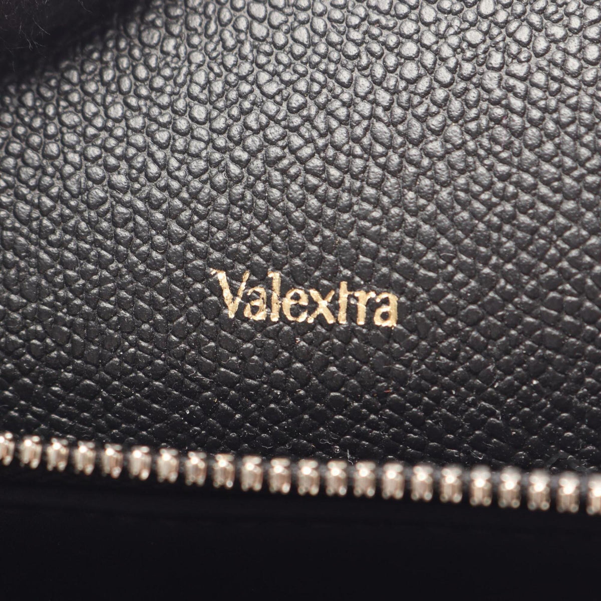 Valextra Black Leather Fanny Pack (Pre-Owned)