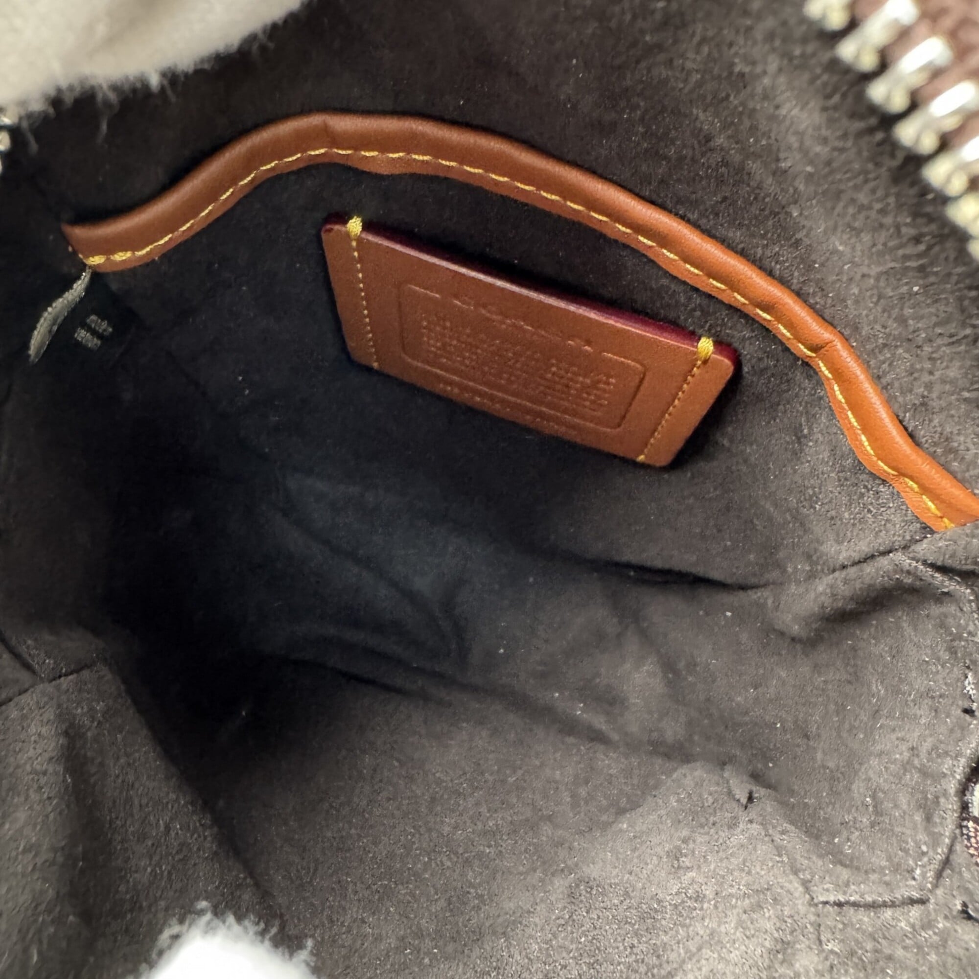 Coach Dark Brown Leather Shoulder Bag (Pre-Owned)