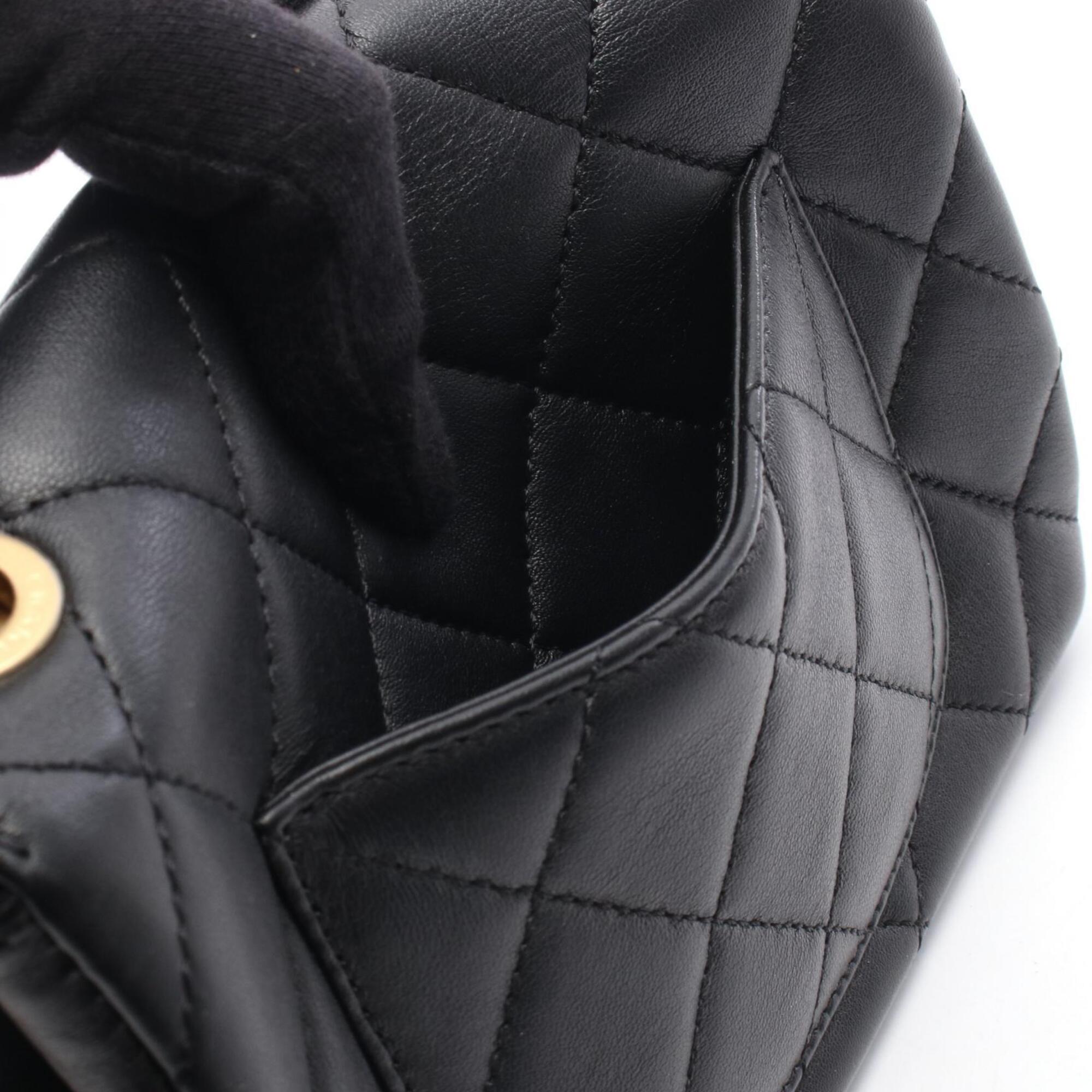 Chanel Black Leather Handbag Shoulder Bag (Pre-Owned)