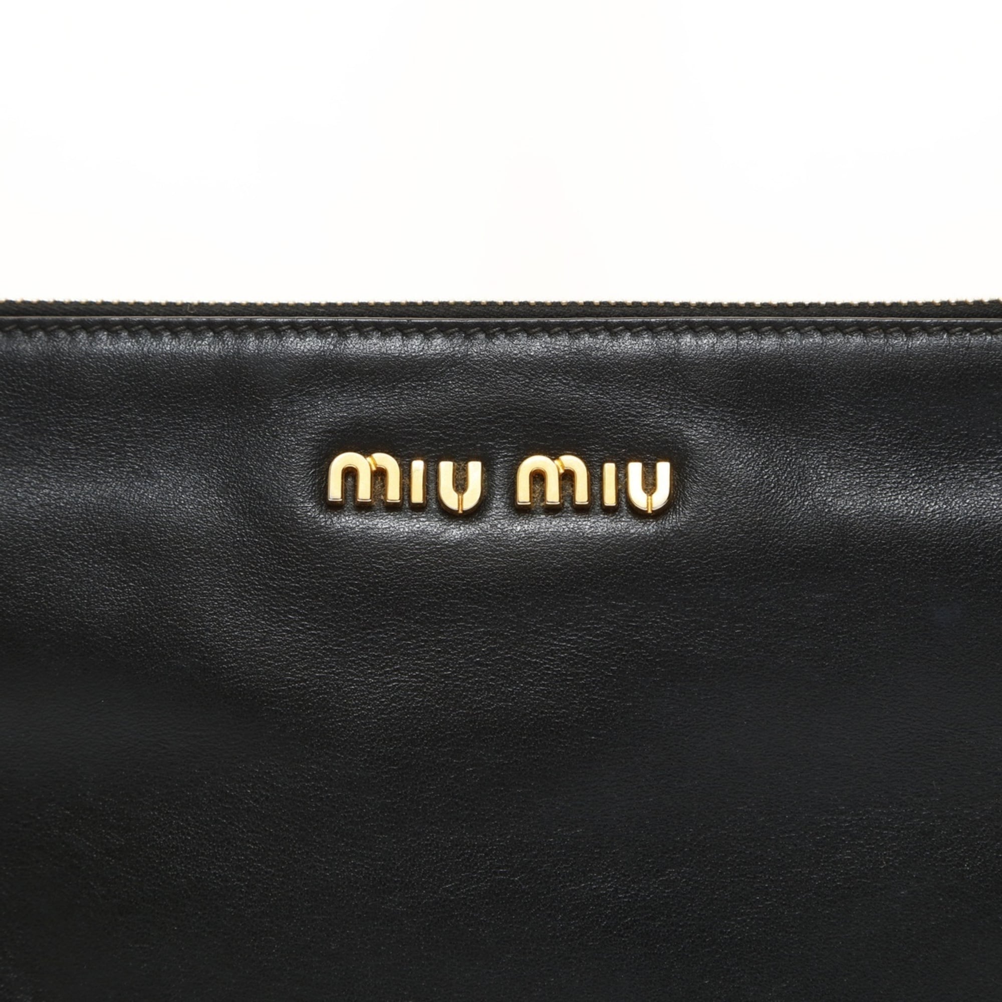Miu Miu Black Leather Clutch Bag (Pre-Owned)
