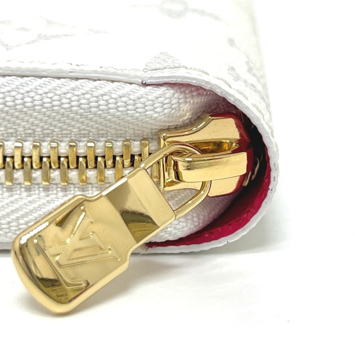 Louis Vuitton Monogram White Monogram Long Wallet (Bi-Fold) (Pre-Owned)