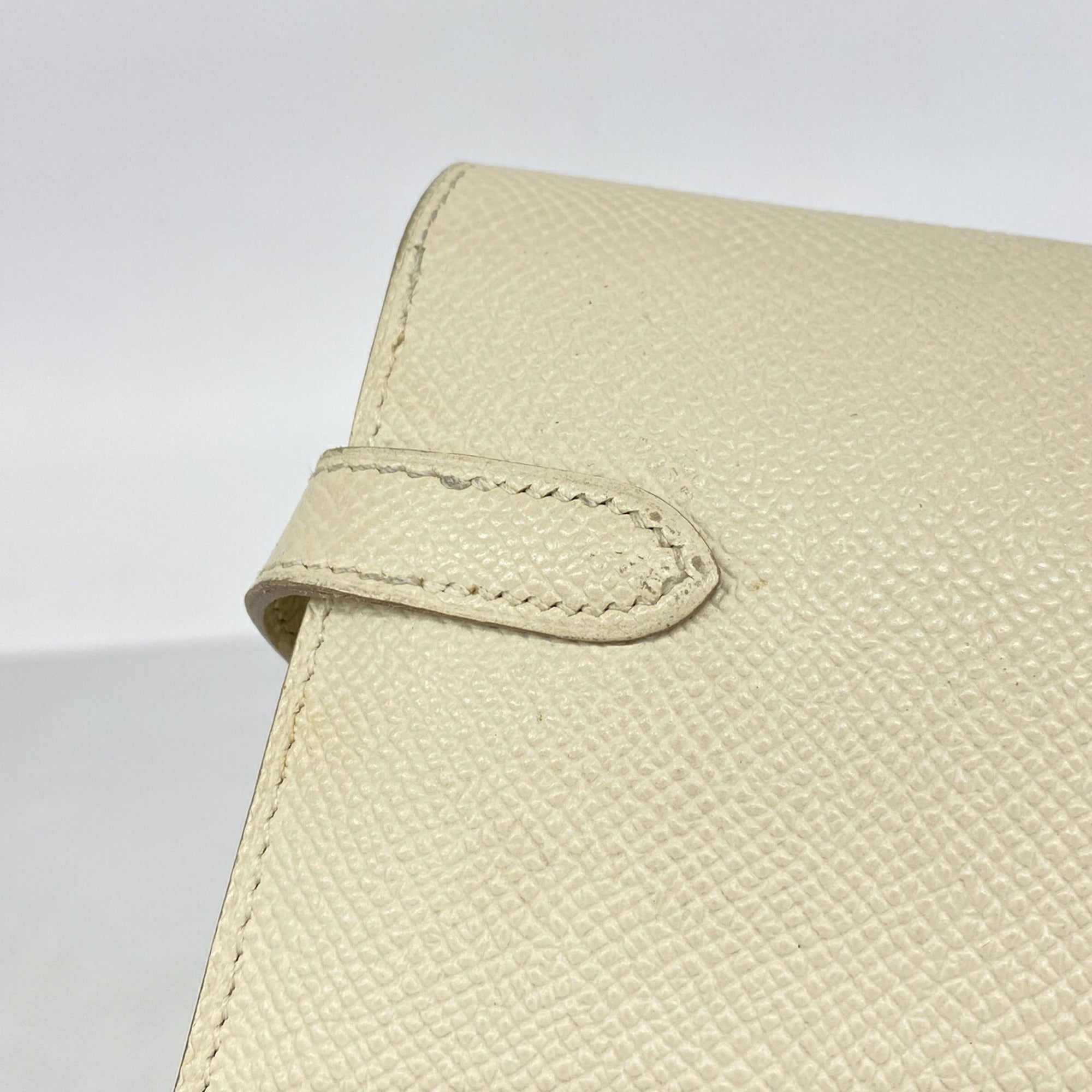 Hermes White Epsom Leather Leather Long Wallet (Bi-Fold) (Pre-Owned)