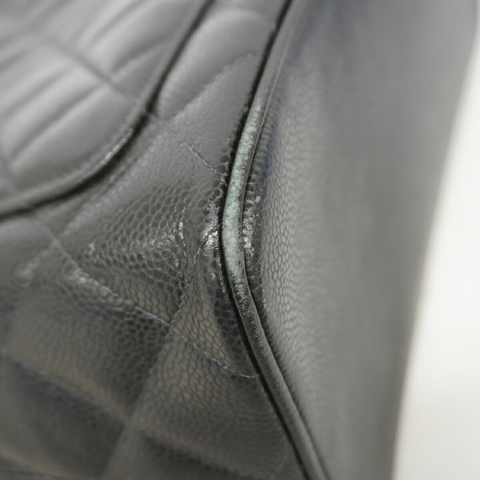 Chanel Black Grained Calfskin Tote Bag (Pre-Owned)