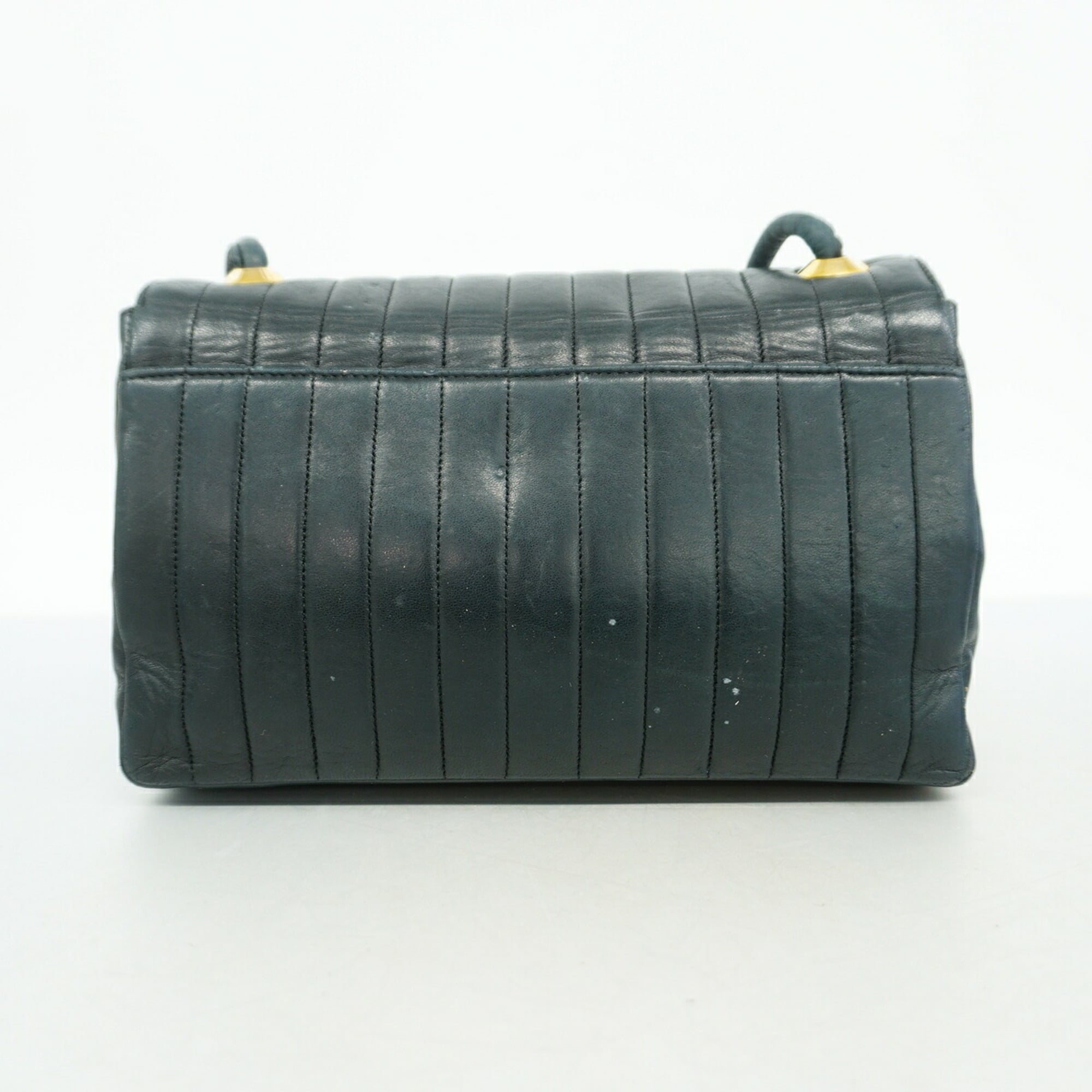 Chanel Black Leather Shoulder Bag (Pre-Owned)