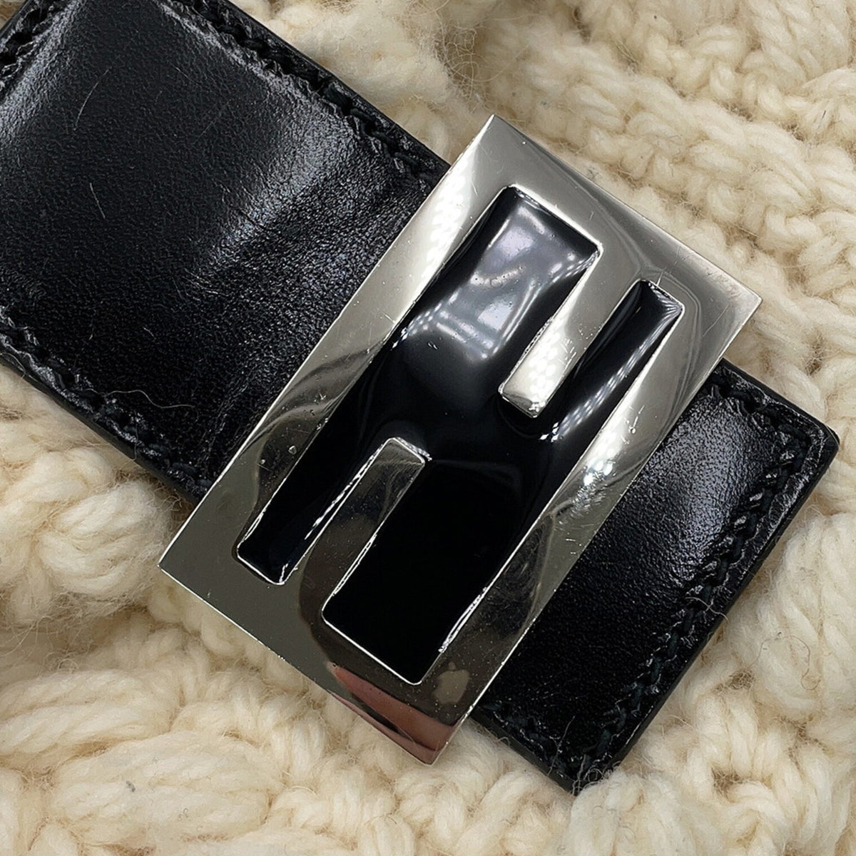 Fendi Black White Wool Leather Handbag (Pre-Owned)