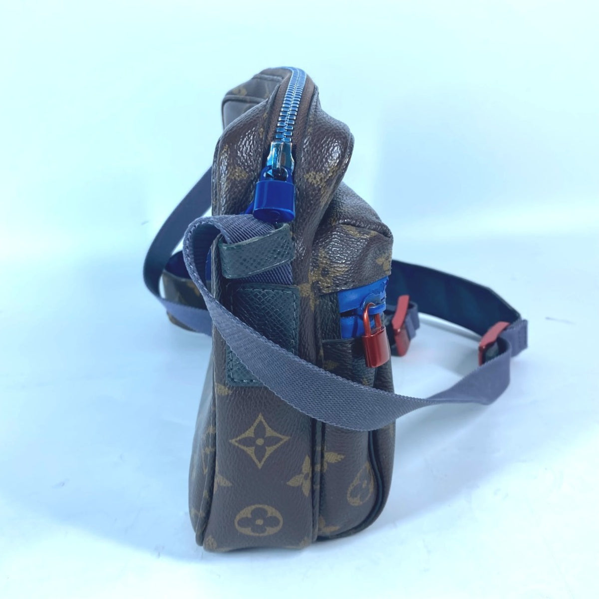 Louis Vuitton Brown Monogram Shoulder Bag Sling Bag (Pre-Owned)