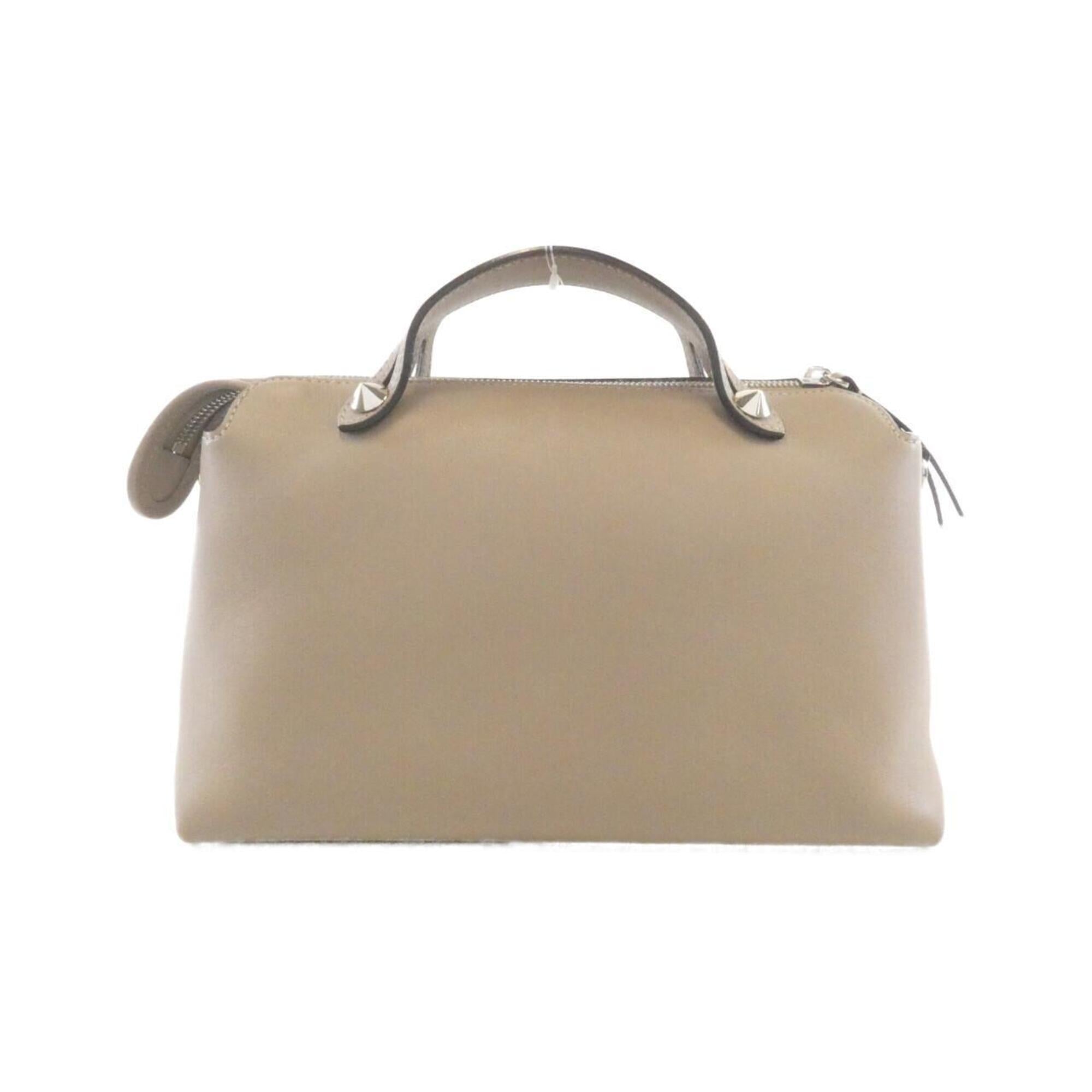 Fendi Beige Leather Handbag (Pre-Owned)