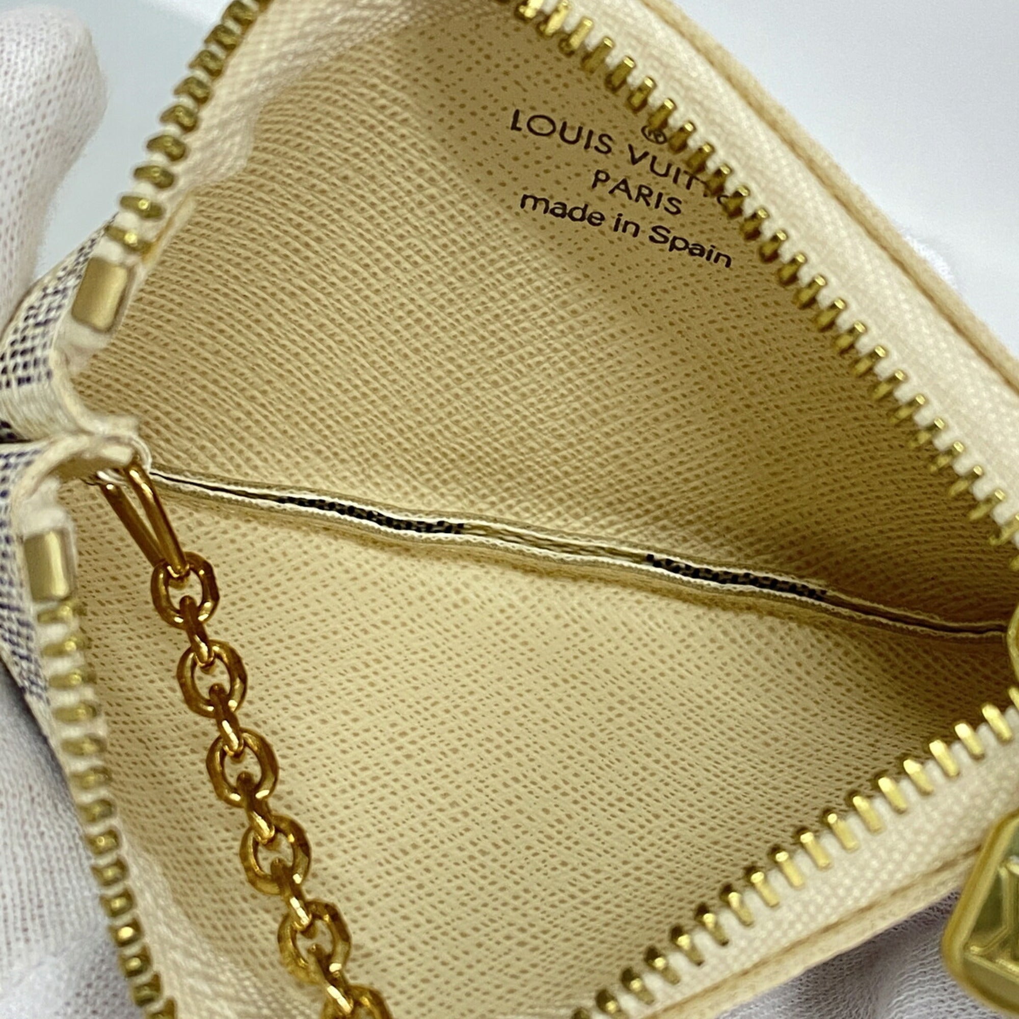 Louis Vuitton White Coin Purse/Coin Case (Pre-Owned)