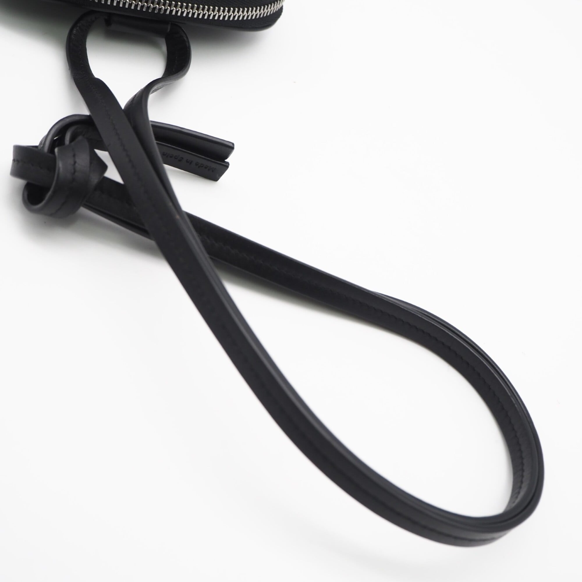 Loewe Black Leather Shoulder Bag (Pre-Owned)